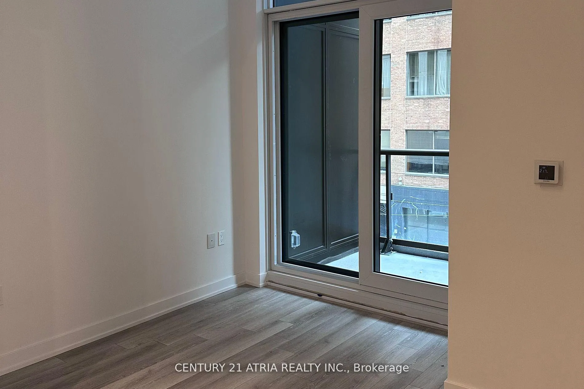 Photo 6 of Unit 206, 121 St. Patrick Street E, Toronto, University — HOMEH