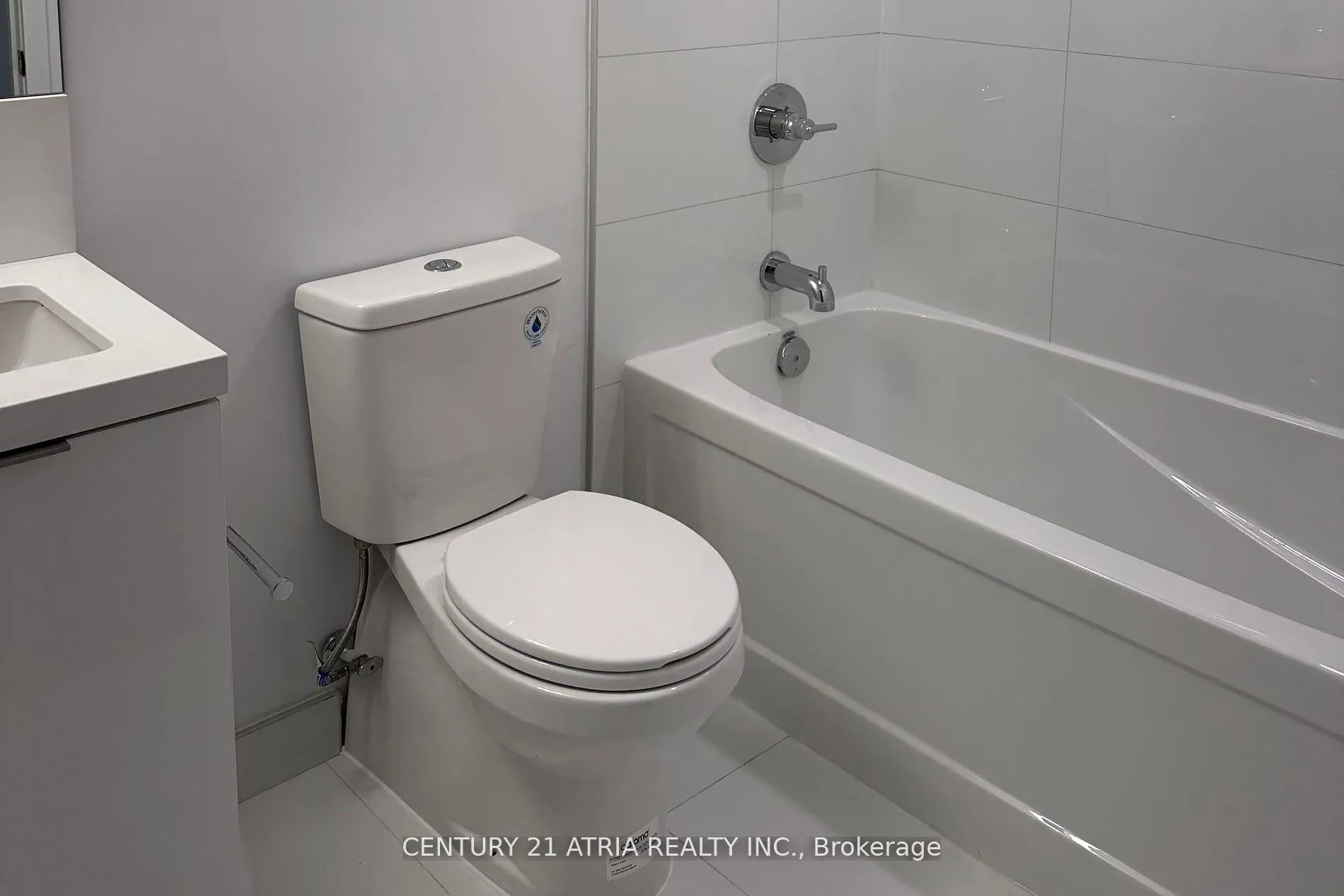 Photo 8 of Unit 206, 121 St. Patrick Street E, Toronto, University — HOMEH