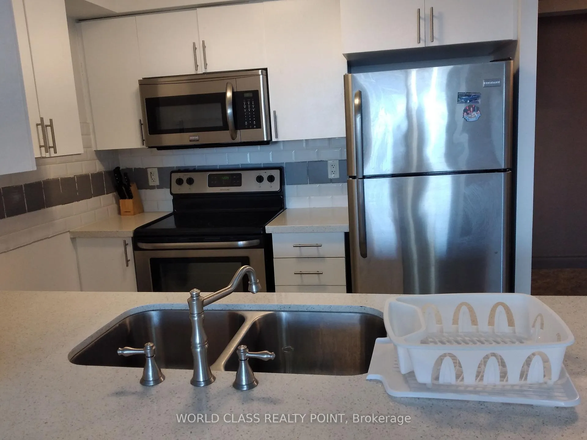 Photo 7 of Unit 1206, 35 Saranac Boulevard, Toronto, Englemount-Lawrence — HOMEH