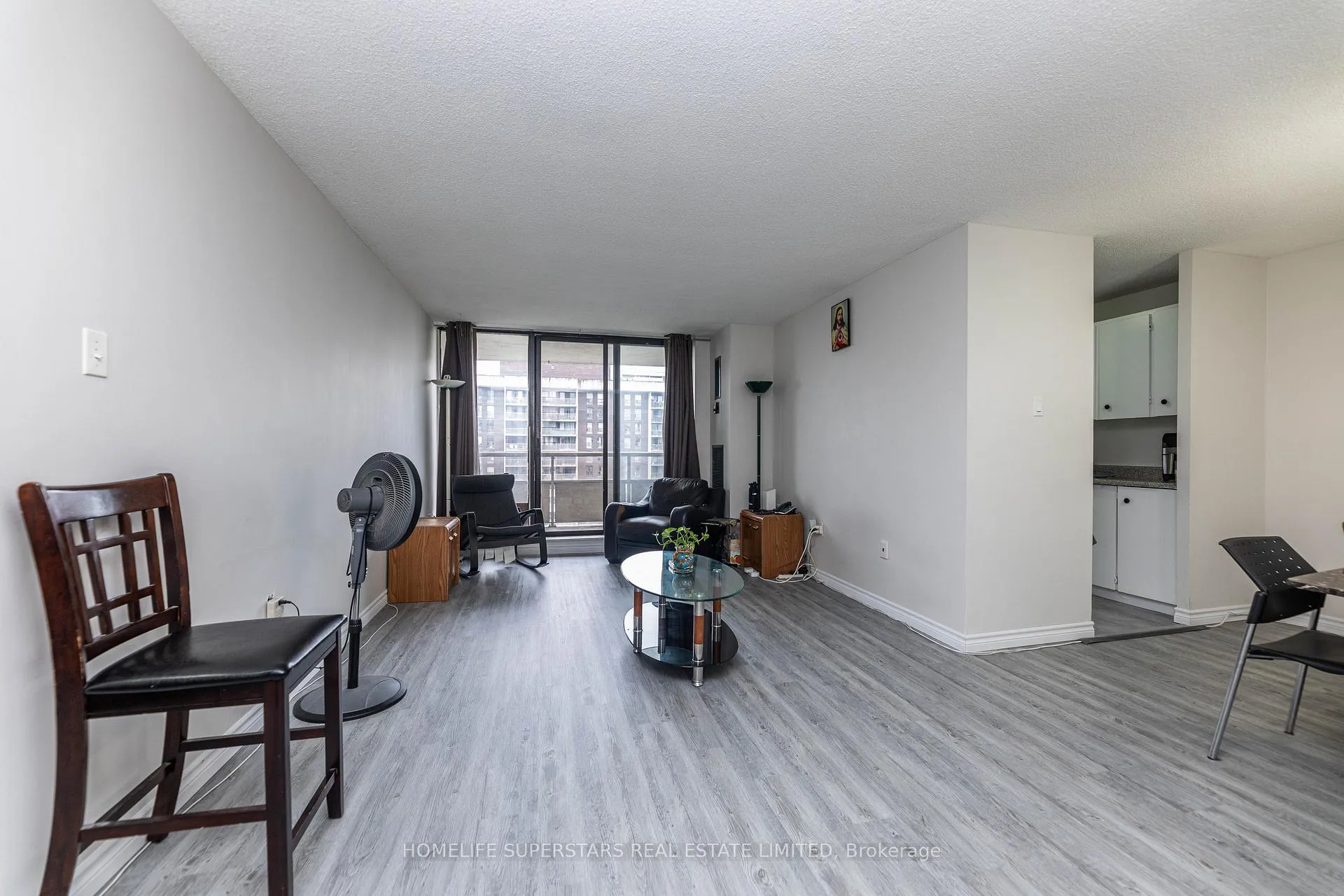 Photo 16 of Unit 1608, 4 Kings Cross Road, Brampton, Queen Street Corridor — HOMEH