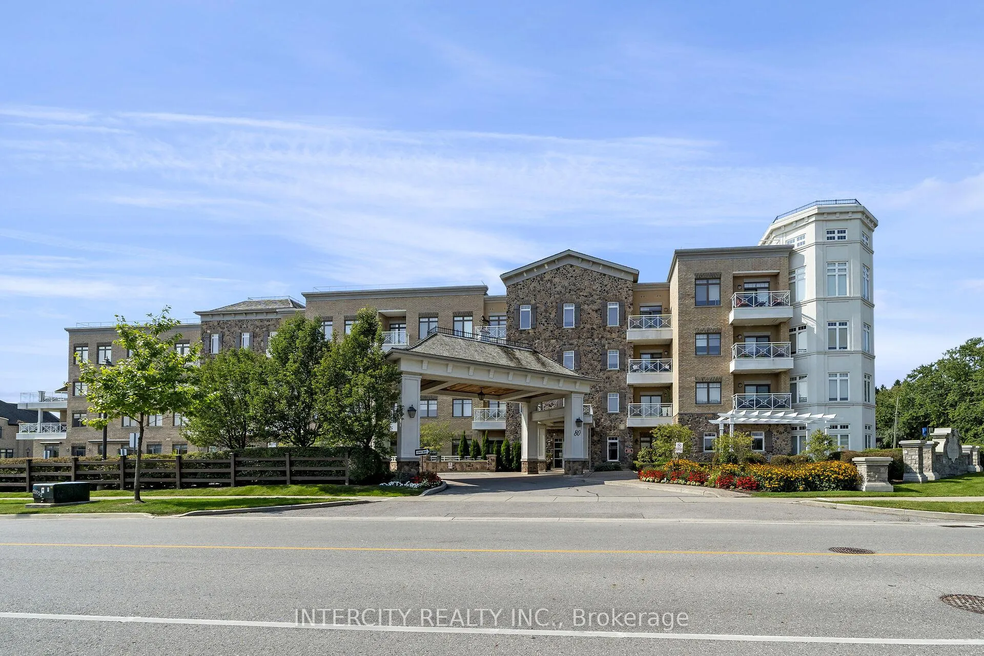 Photo 1 of Unit 302, 80 Burns Boulevard, King, King City — HOMEH
