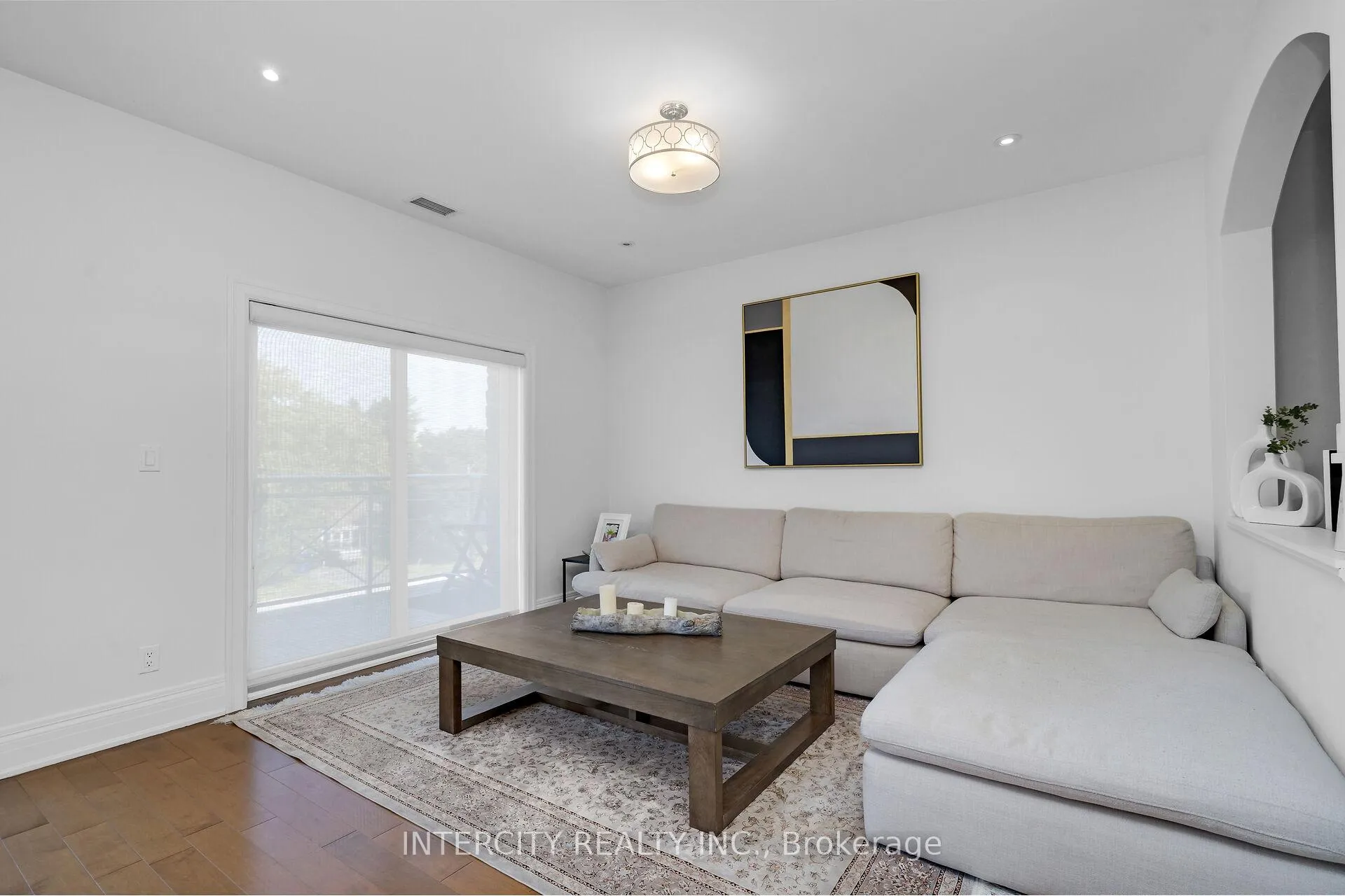 Photo 9 of Unit 302, 80 Burns Boulevard, King, King City — HOMEH