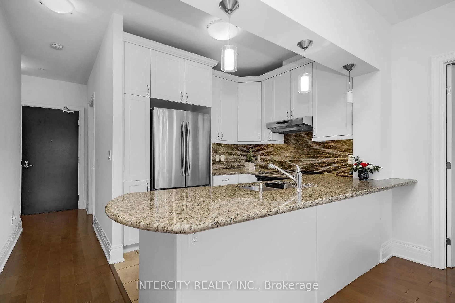Photo 15 of Unit 302, 80 Burns Boulevard, King, King City — HOMEH