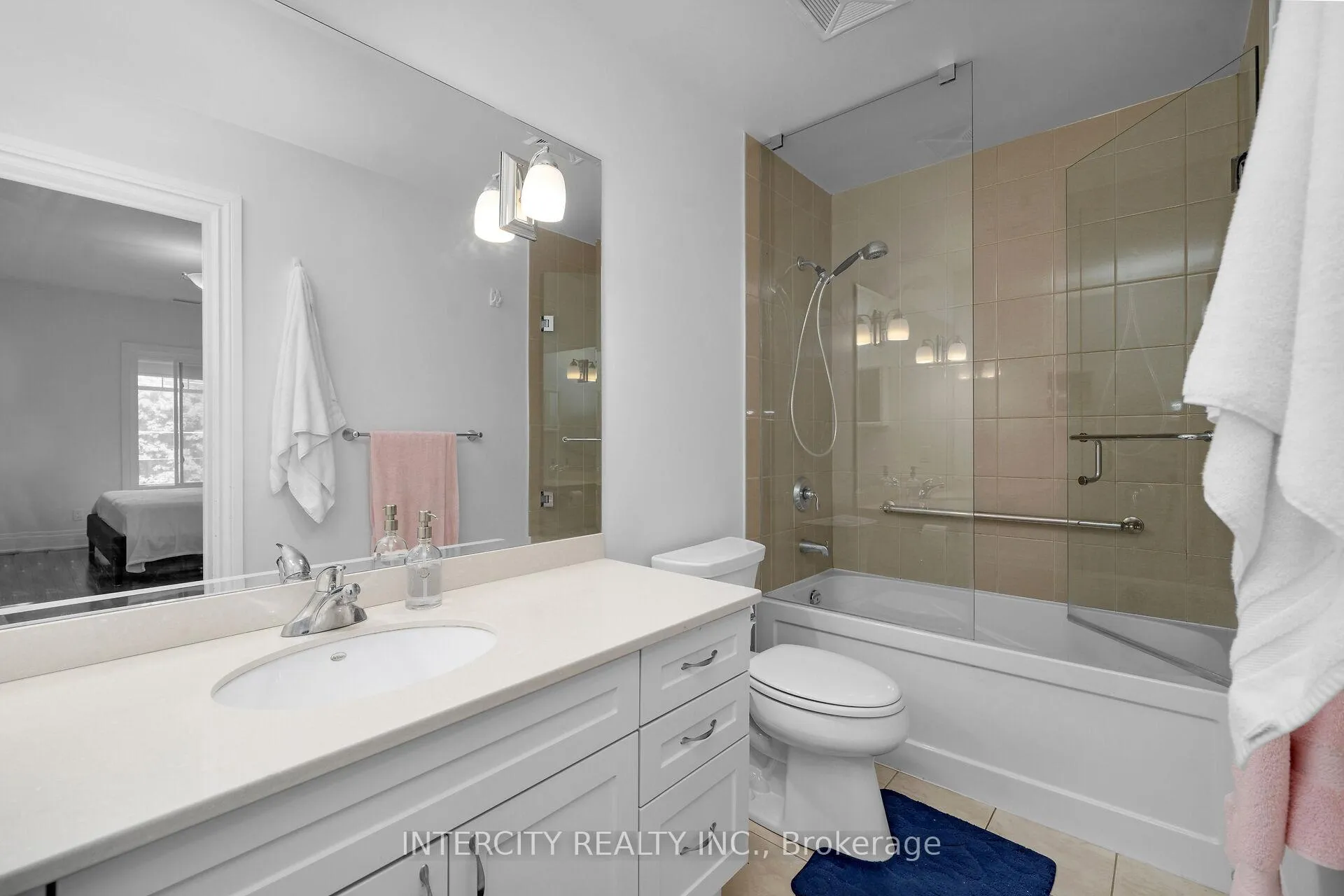 Photo 27 of Unit 302, 80 Burns Boulevard, King, King City — HOMEH