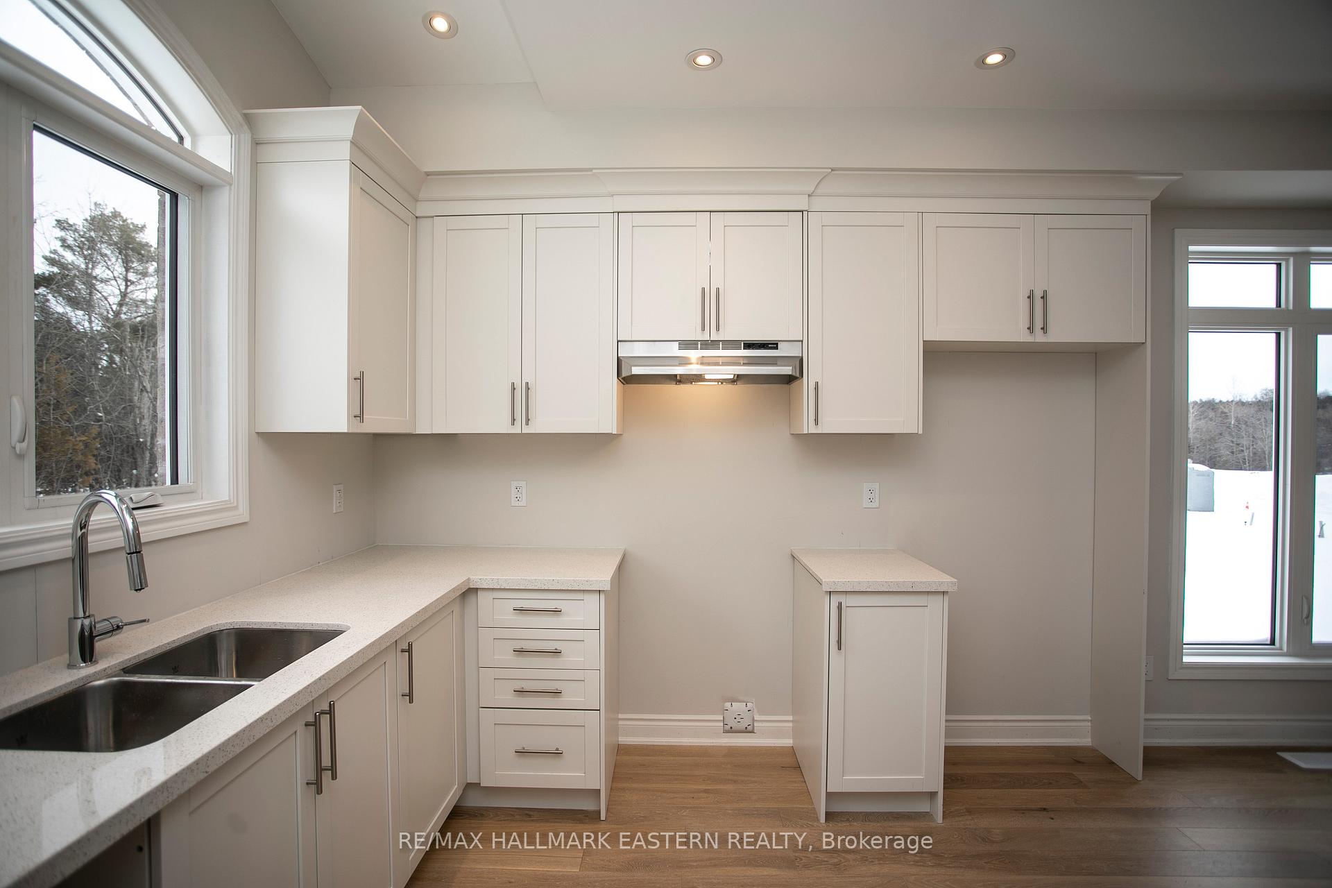 Photo 13 of 22 Coldbrook Drive, Cavan Monaghan, Cavan-Monaghan — HOMEH