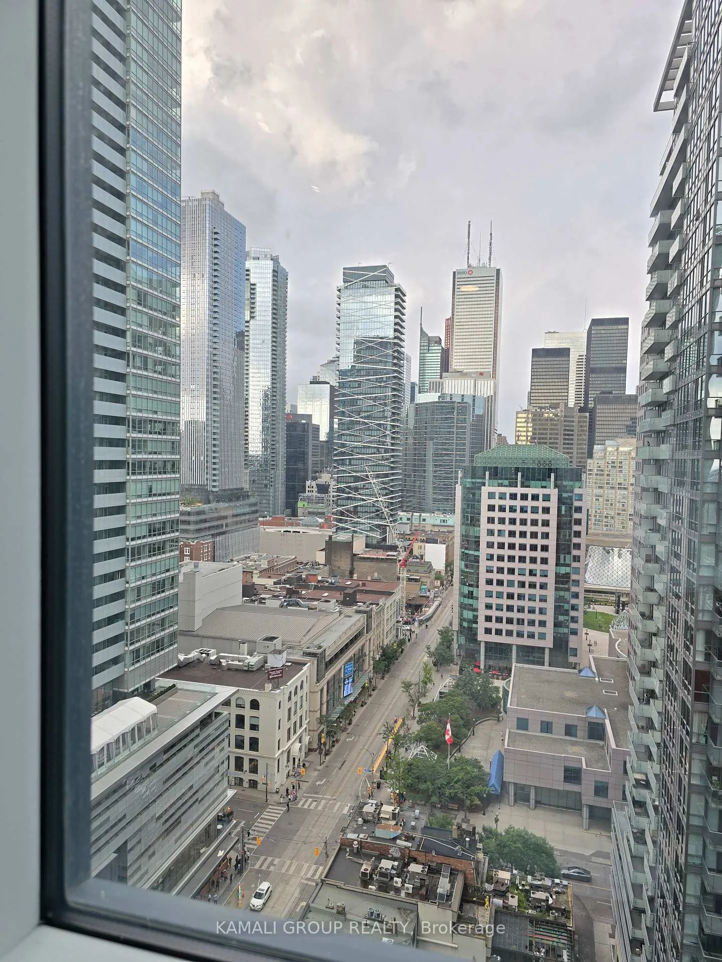Photo 2 of Unit 2102, 327 King Street W, Toronto, Waterfront Communities — HOMEH