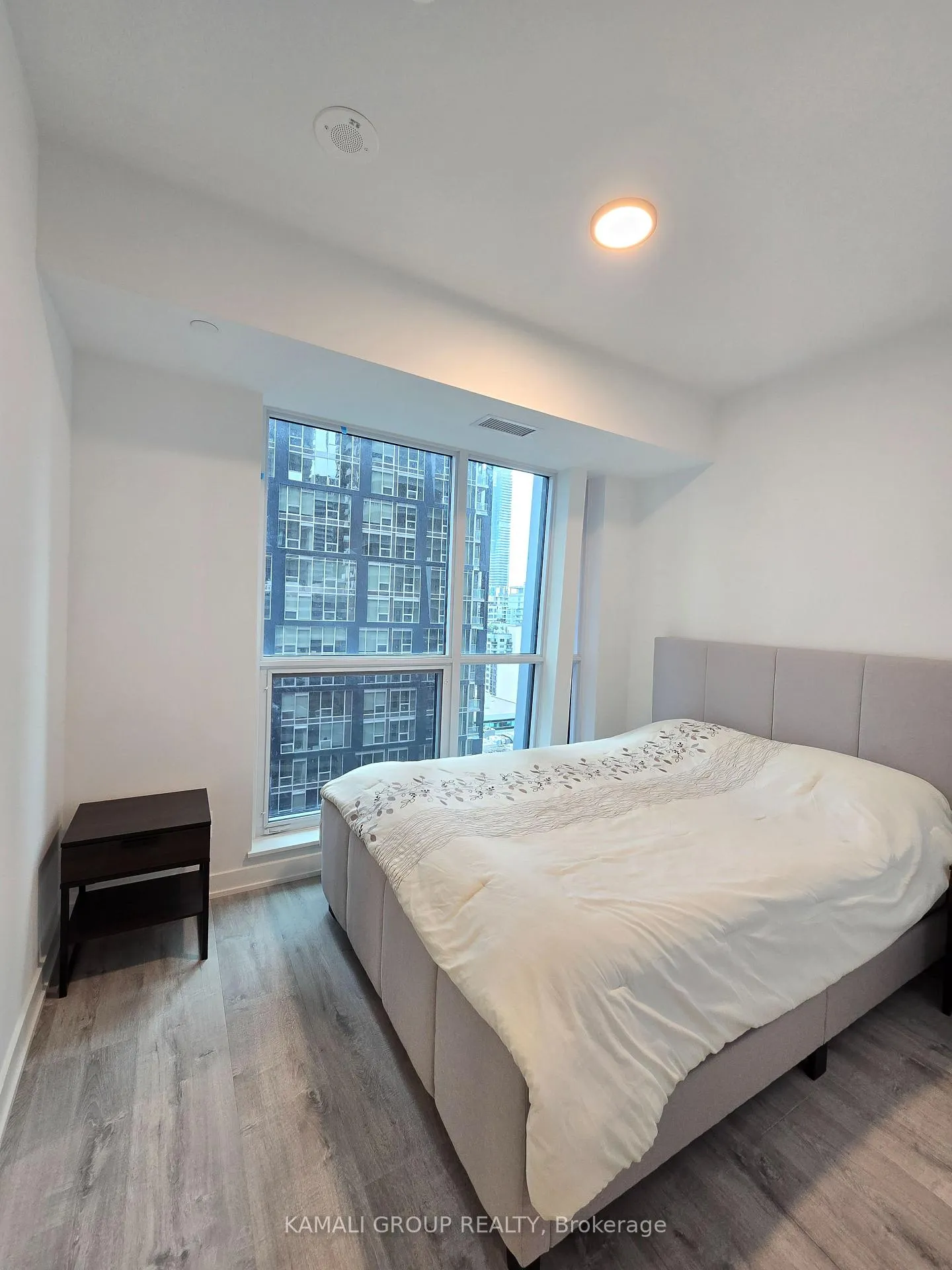 Photo 7 of Unit 2102, 327 King Street W, Toronto, Waterfront Communities — HOMEH