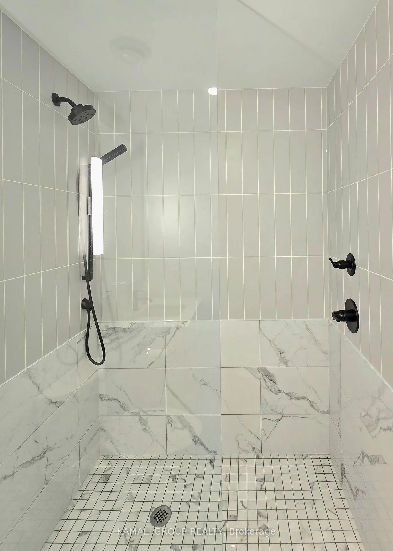 Photo 11 of Unit 2102, 327 King Street W, Toronto, Waterfront Communities — HOMEH