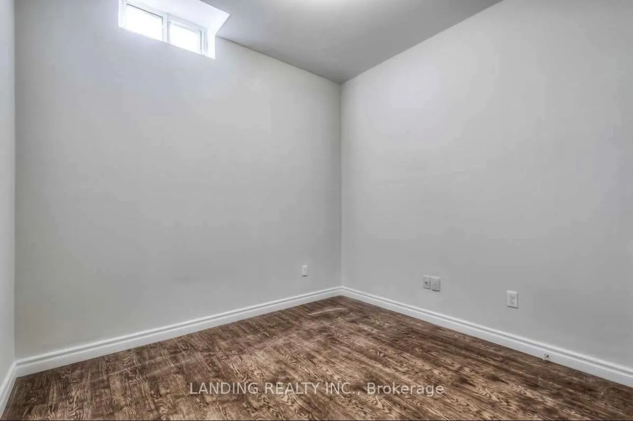 Photo 6 of 88 Unity Gardens Drive, Markham, Village Green-South Unionville — HOMEH