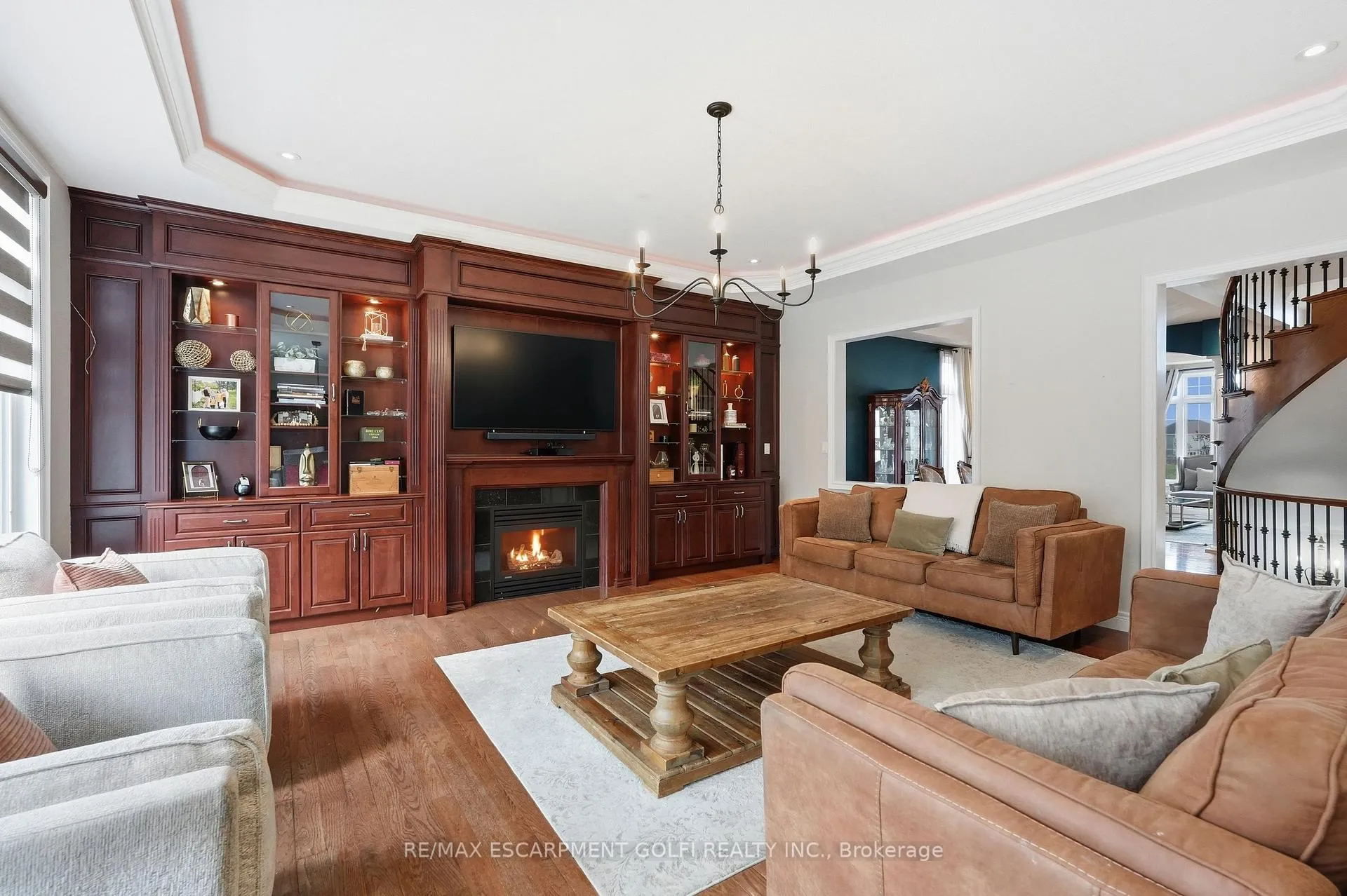 Photo 14 of 240 Cloverleaf Drive, Hamilton, Meadowlands — HOMEH