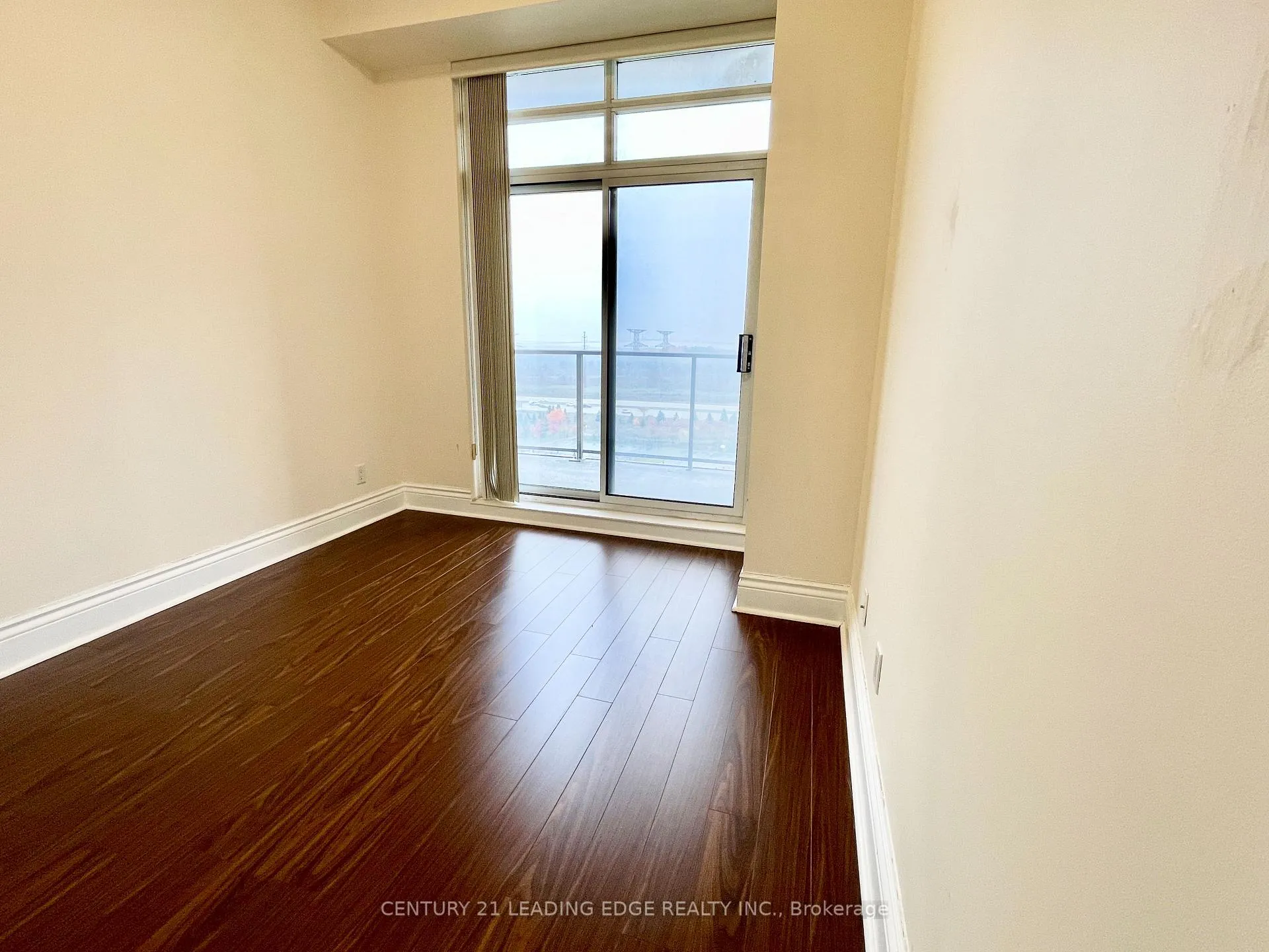 Photo 3 of Unit UPH6, 37 Galleria Parkway, Markham, Commerce Valley — HOMEH