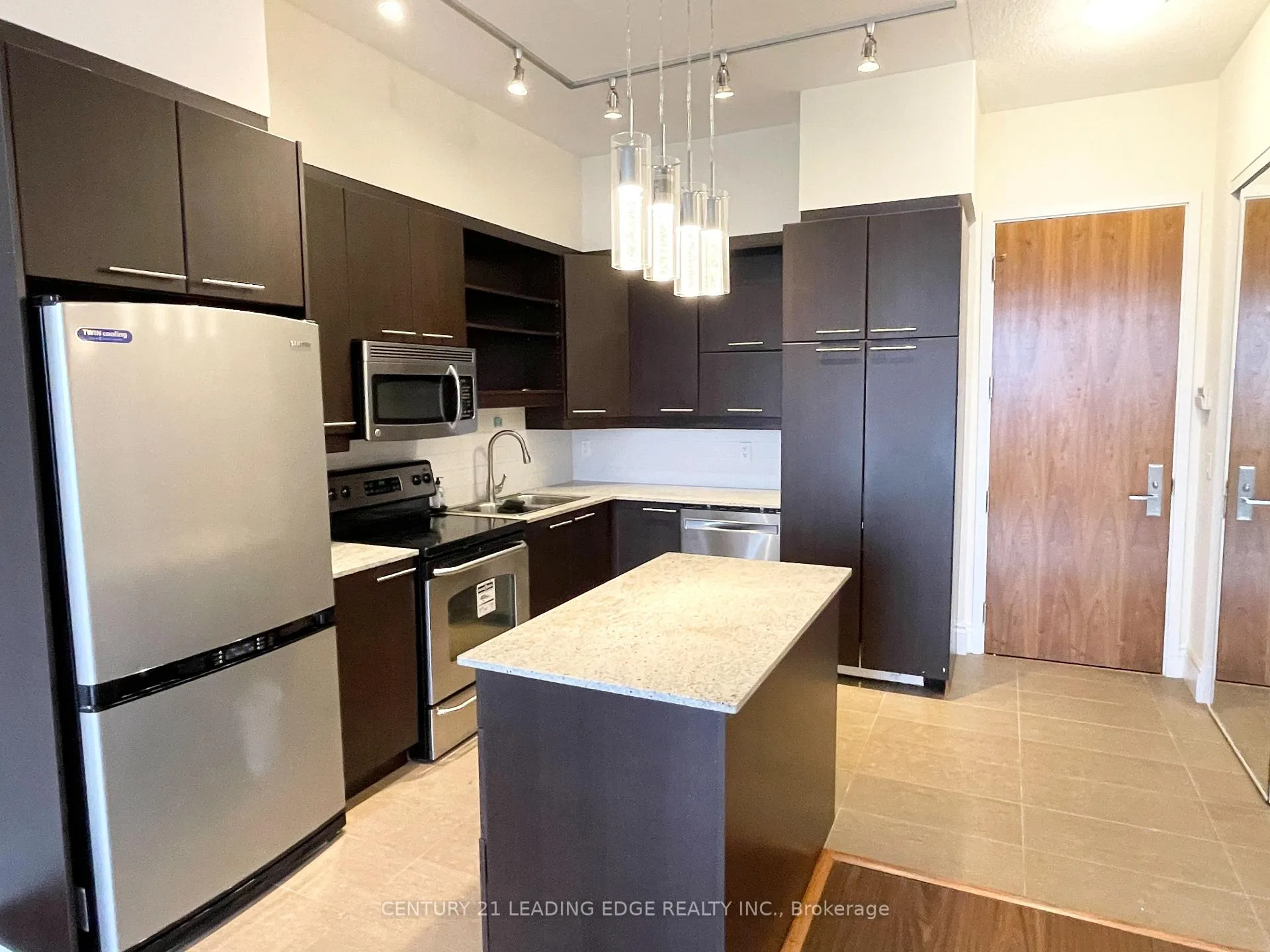 Photo 13 of Unit UPH6, 37 Galleria Parkway, Markham, Commerce Valley — HOMEH