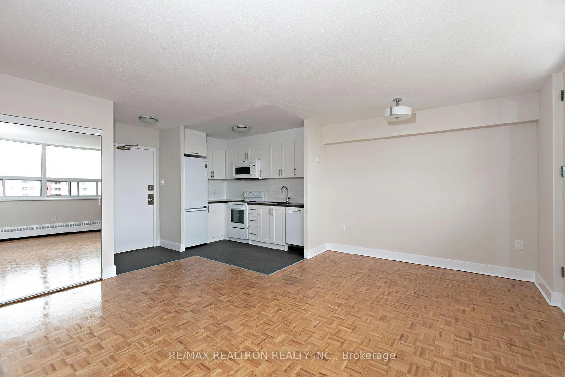 Front of Unit 504, 1500 Bathurst Street