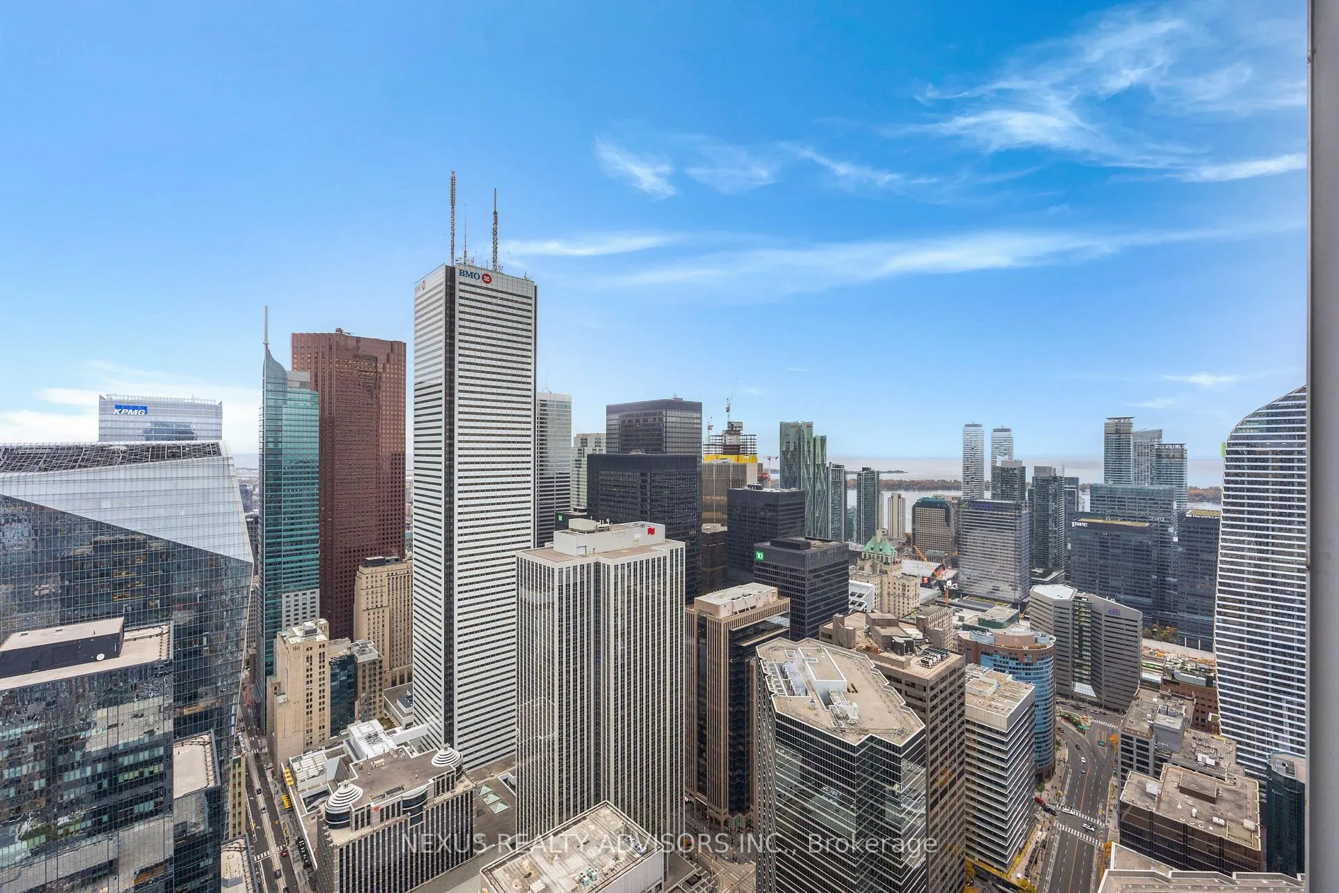 Photo 3 of Unit 6005, 180 University Avenue, Toronto, University — HOMEH