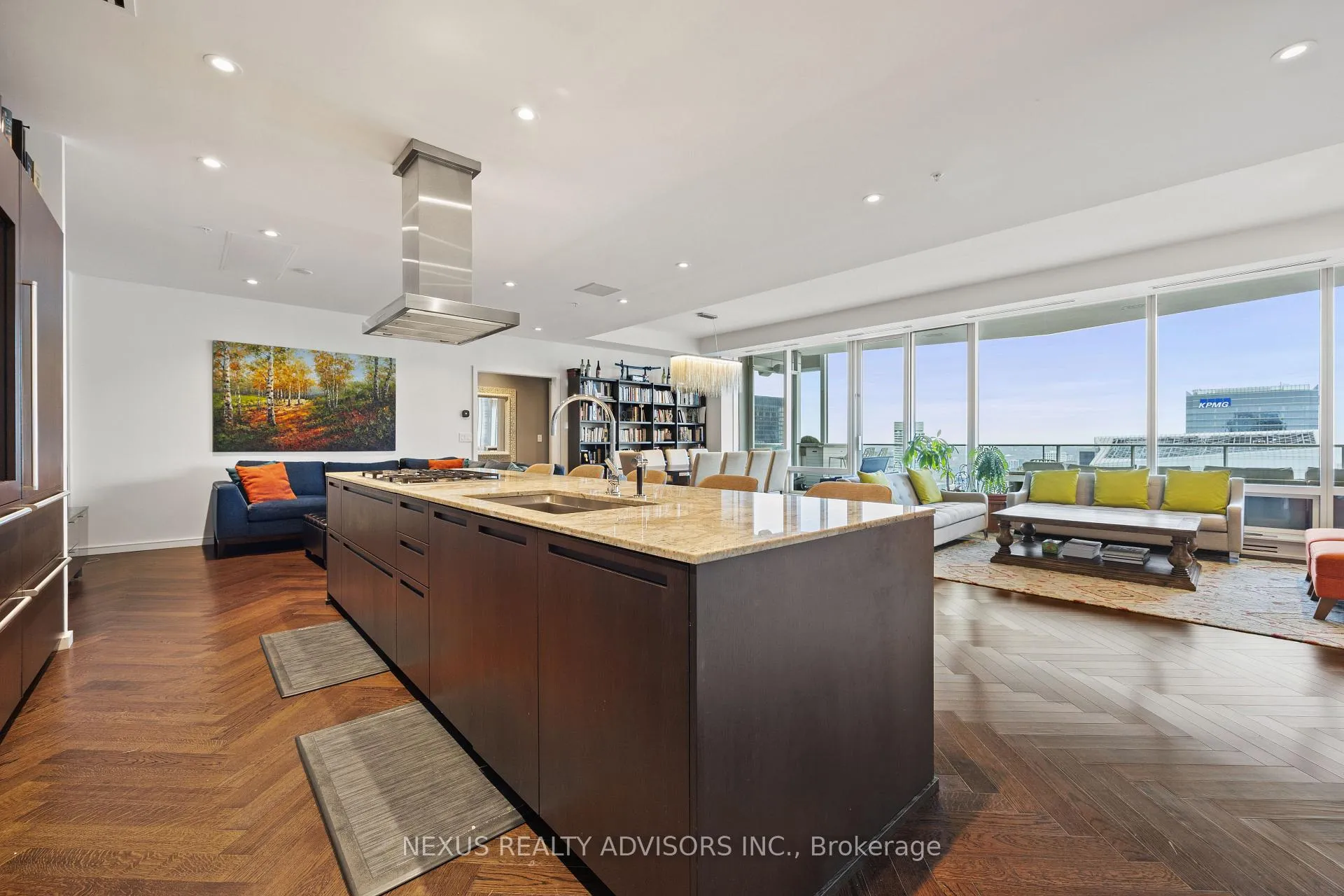 Photo 12 of Unit 6005, 180 University Avenue, Toronto, University — HOMEH