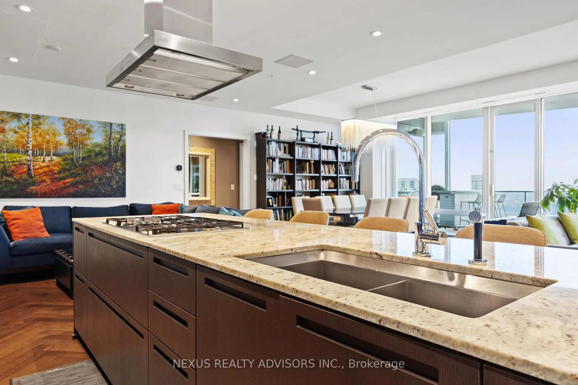 Photo 14 of Unit 6005, 180 University Avenue, Toronto, University — HOMEH