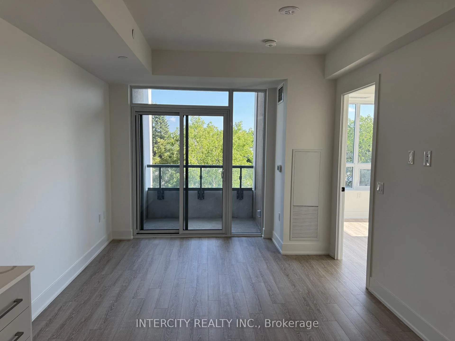 Photo 7 of Unit 318, 2075 King Road, King, King City — HOMEH