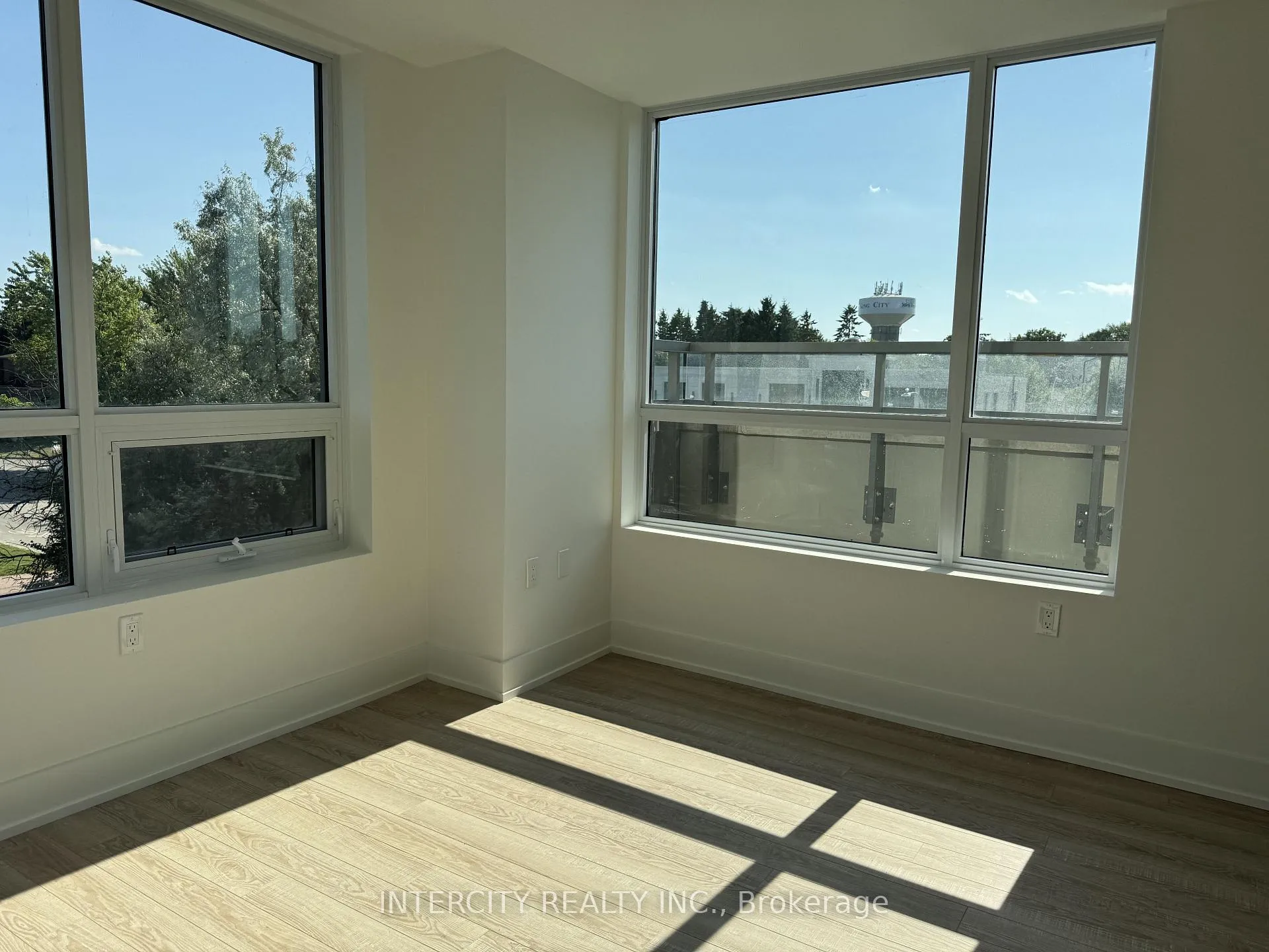 Photo 9 of Unit 318, 2075 King Road, King, King City — HOMEH