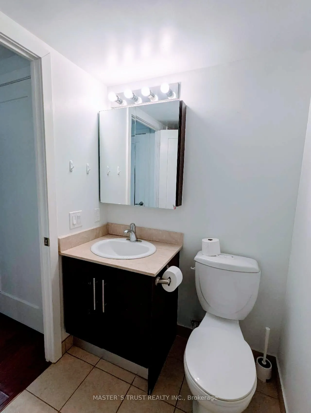 Photo 10 of Unit 521, 20 Blue Jays Way, Toronto, Waterfront Communities — HOMEH