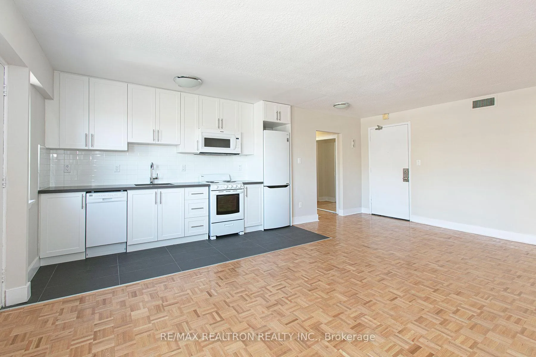 Front of Unit 601, 95 Lawton Boulevard