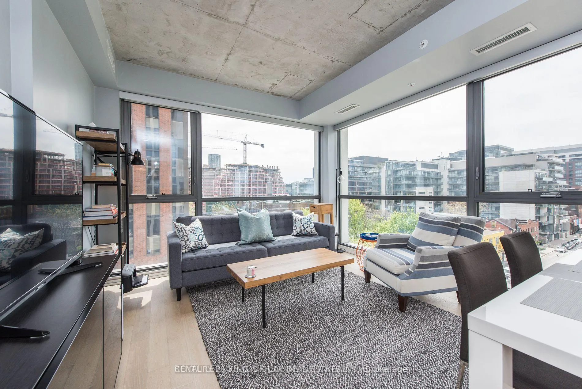 Photo 9 of Unit 624, 39 Brant Street, Toronto, Waterfront Communities — HOMEH