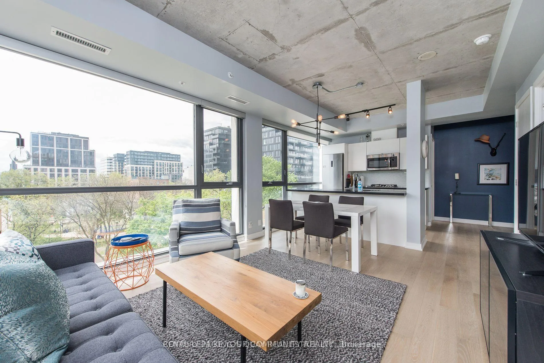 Photo 10 of Unit 624, 39 Brant Street, Toronto, Waterfront Communities — HOMEH
