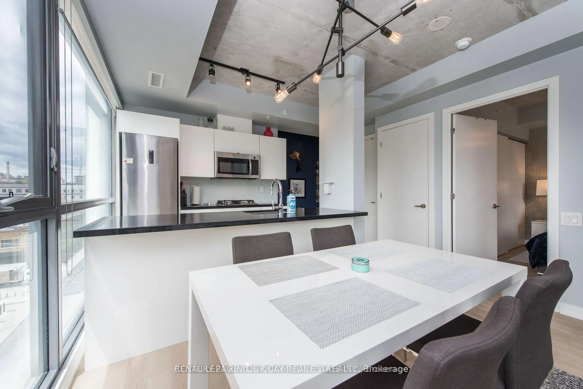 Photo 12 of Unit 624, 39 Brant Street, Toronto, Waterfront Communities — HOMEH
