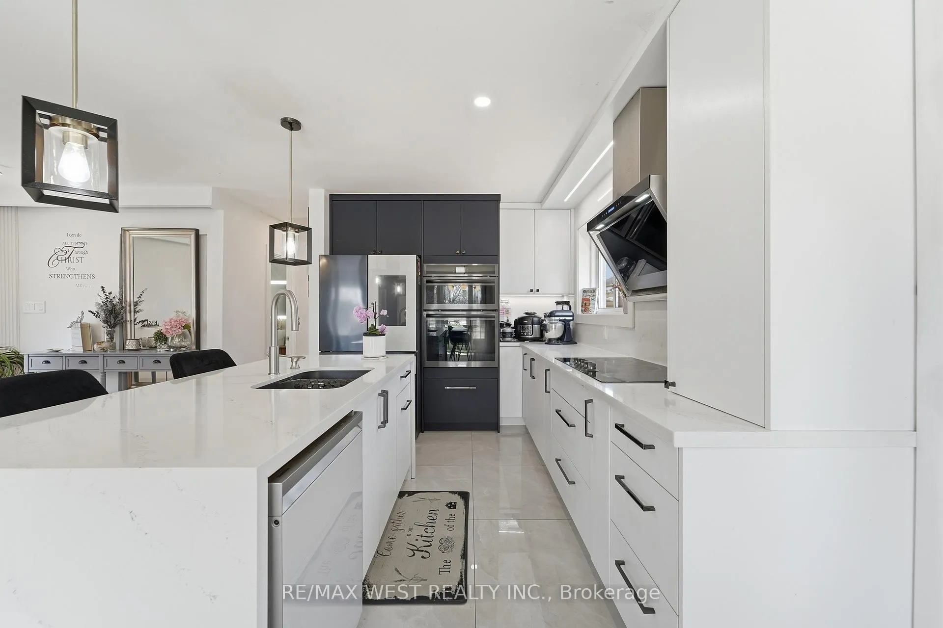 Photo 8 of 38 Bridesburg Drive, Etobicoke, Kingsview Village-The Westway — HOMEH