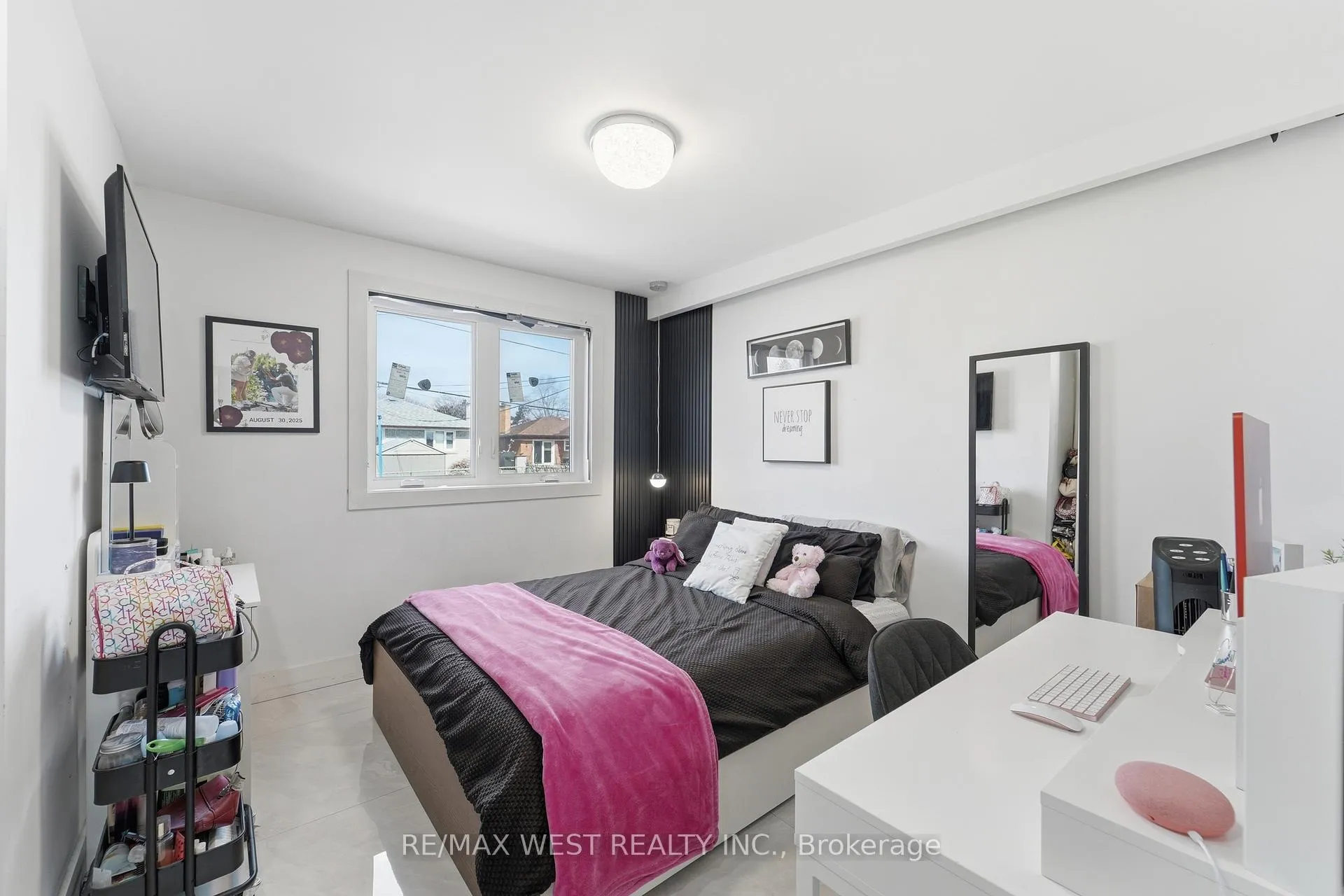 Photo 17 of 38 Bridesburg Drive, Etobicoke, Kingsview Village-The Westway — HOMEH