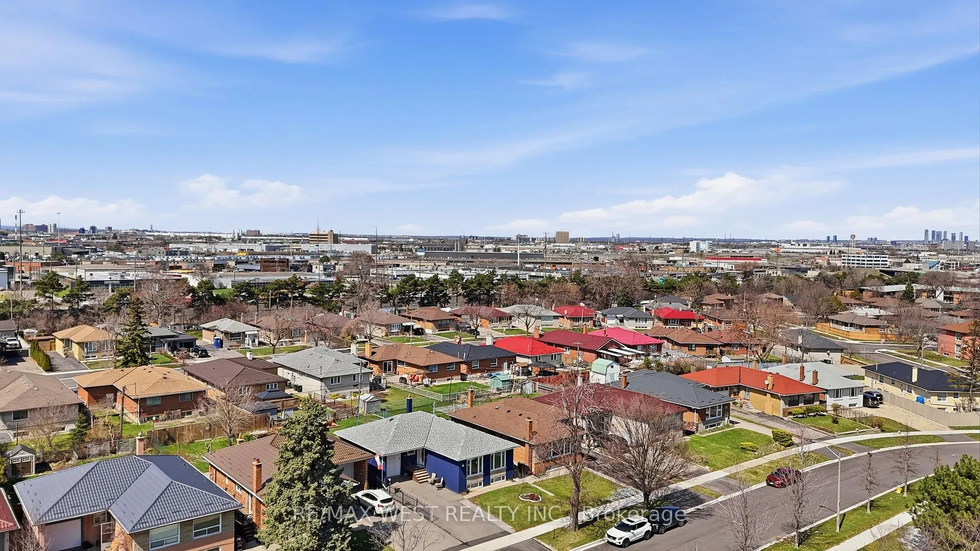 Photo 36 of 38 Bridesburg Drive, Etobicoke, Kingsview Village-The Westway — HOMEH