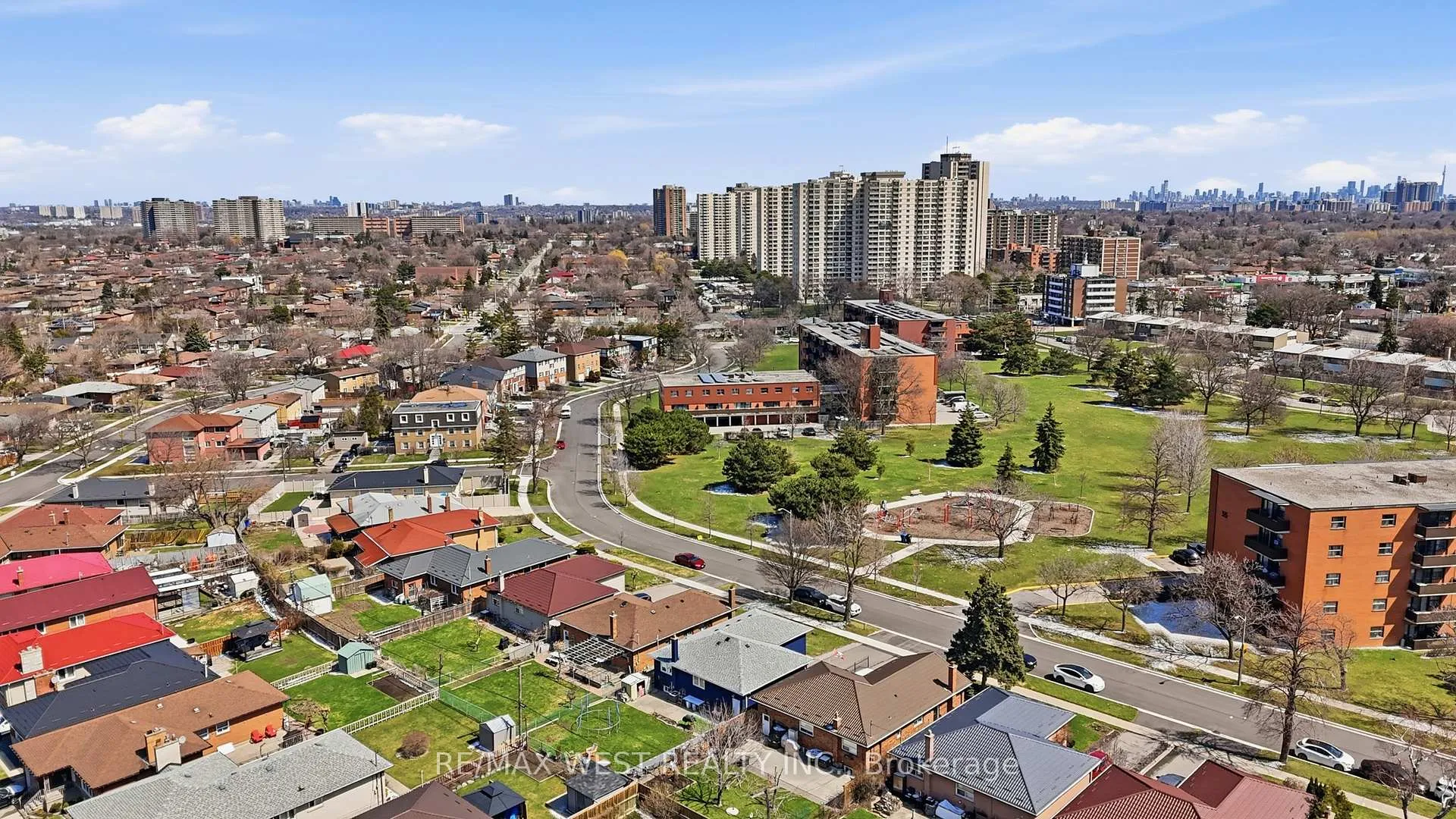 Photo 40 of 38 Bridesburg Drive, Etobicoke, Kingsview Village-The Westway — HOMEH