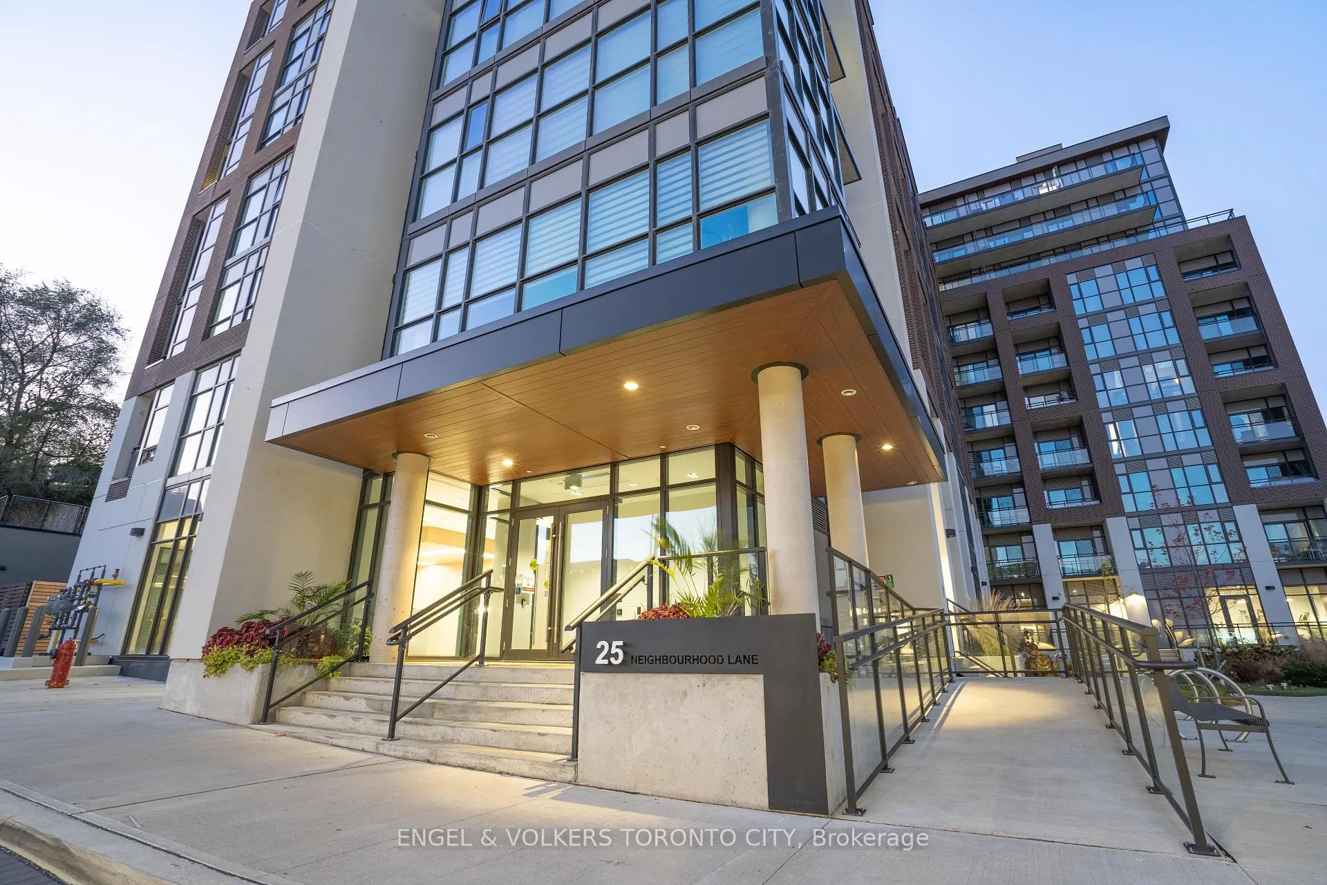 Front of Unit 202, 25 Neighbourhood Lane