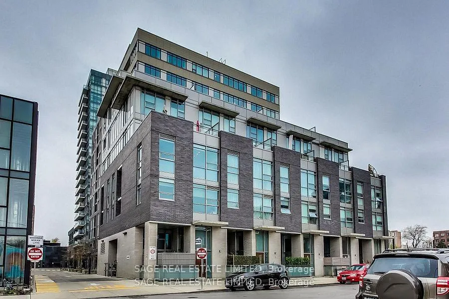 Front of Unit 1806, 20 Minowan Miikan Lane