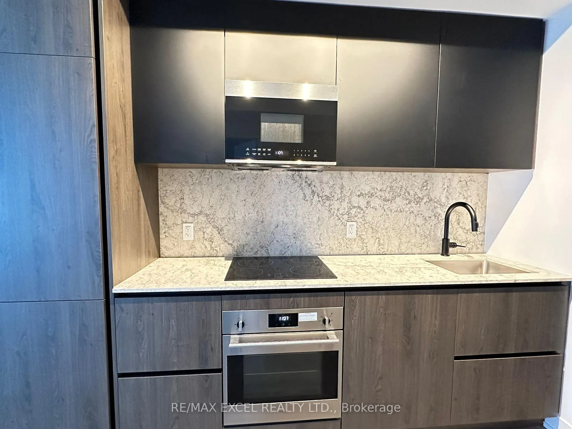 Photo 8 of Unit 707, 108 Peter Street, Toronto, Waterfront Communities — HOMEH