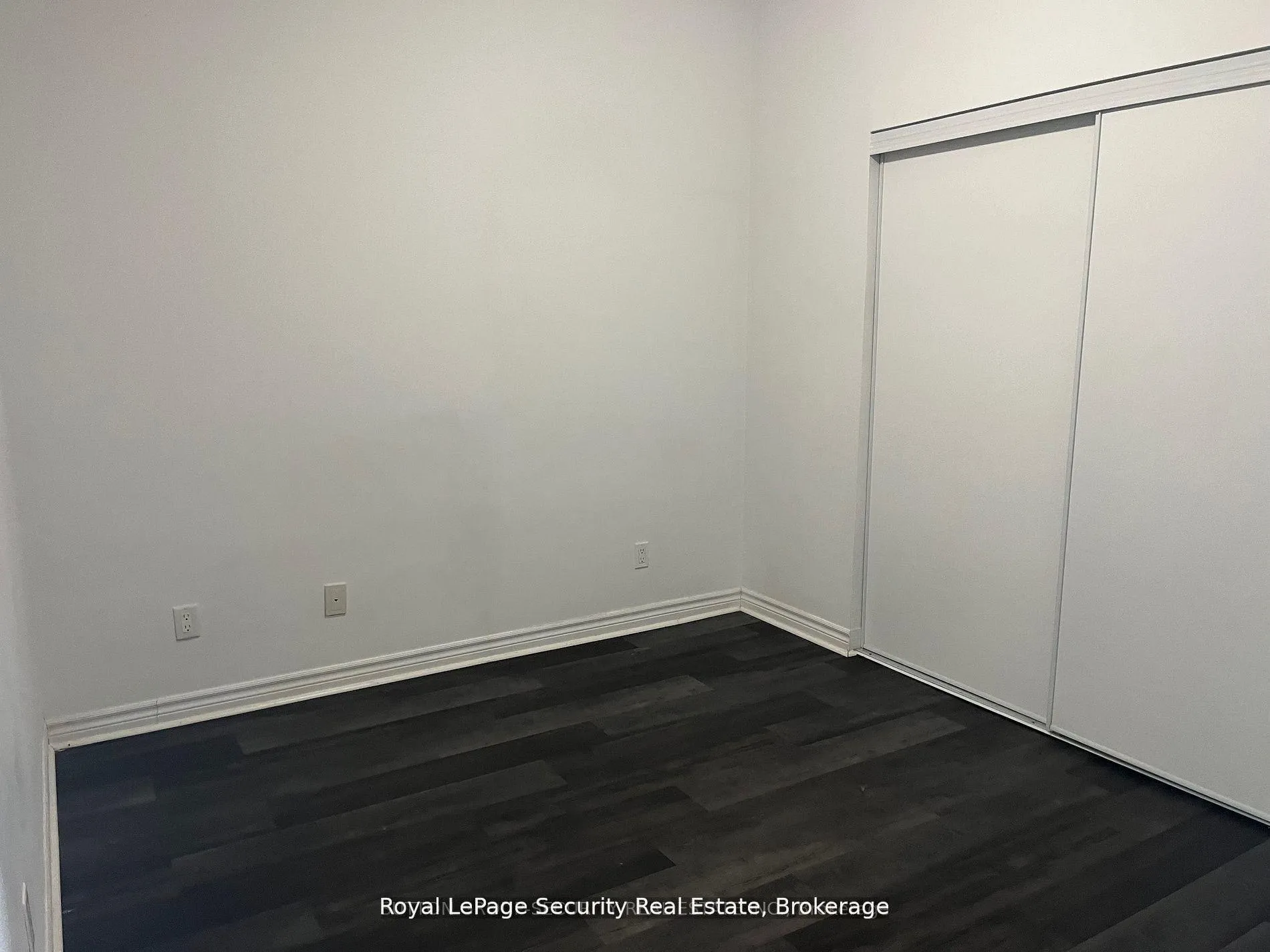 Photo 10 of Unit PH4, 35 Saranac Boulevard, Toronto, Englemount-Lawrence — HOMEH