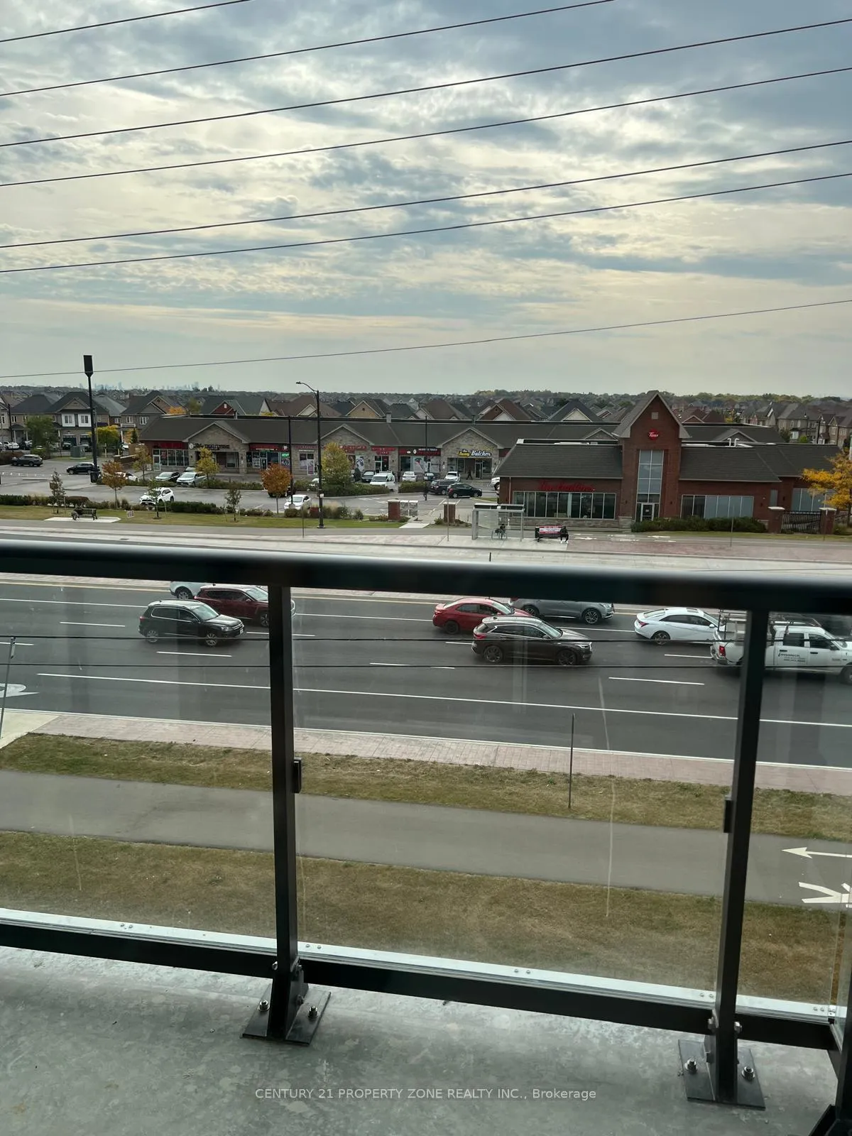 Photo 9 of Unit 309, 10 Lagerfeld Drive, Brampton, Northwest Brampton — HOMEH
