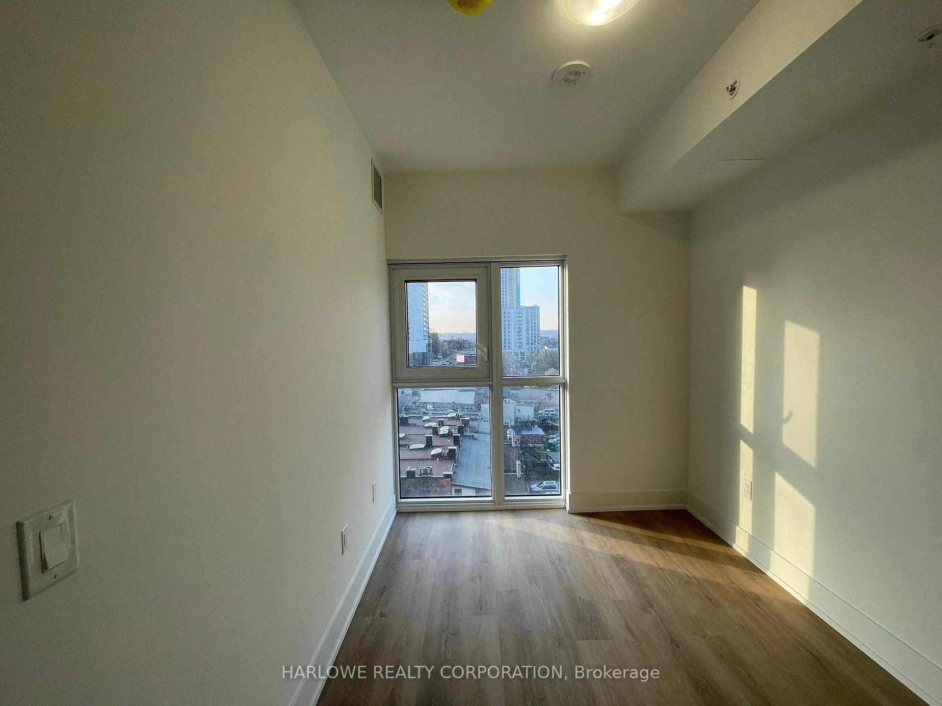 Photo 6 of Unit 703, 206 King Street W, Hamilton, Central — HOMEH