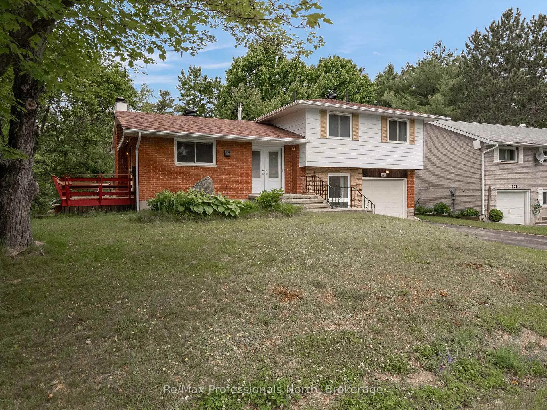 Photo 1 of 600 David Street, Gravenhurst, Muskoka (S) — HOMEH
