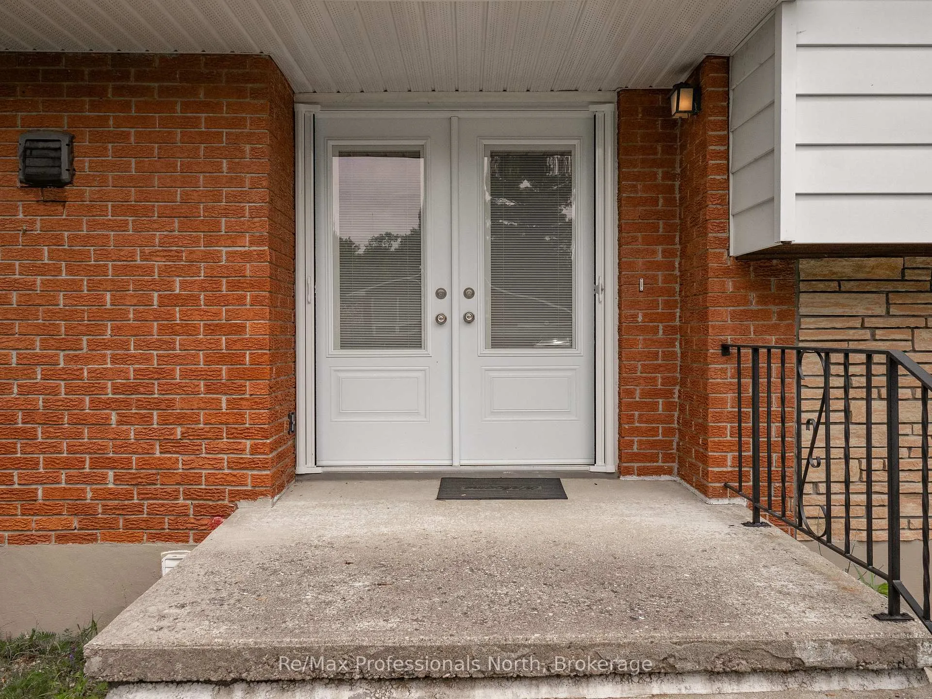 Photo 6 of 600 David Street, Gravenhurst, Muskoka (S) — HOMEH