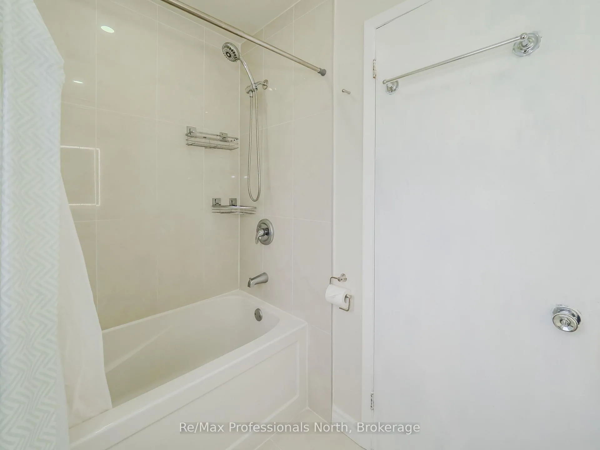 Photo 22 of 600 David Street, Gravenhurst, Muskoka (S) — HOMEH