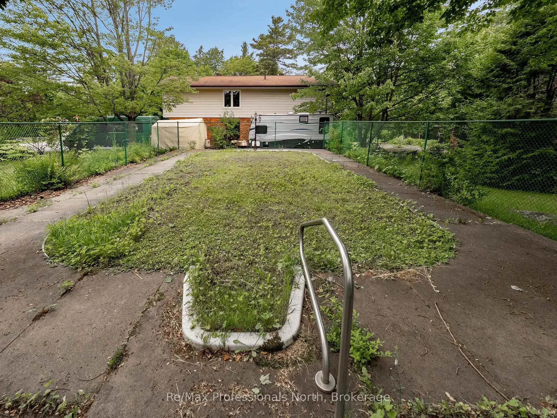 Photo 35 of 600 David Street, Gravenhurst, Muskoka (S) — HOMEH