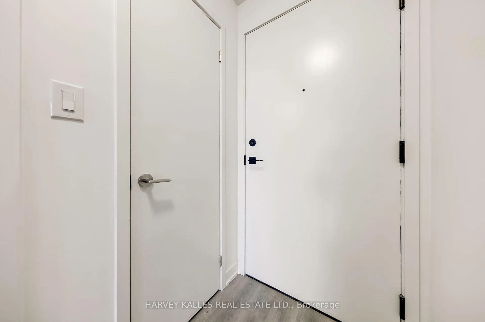 Photo 4 of Unit 1006A, 8119 Birchmount Road, Markham, Unionville — HOMEH