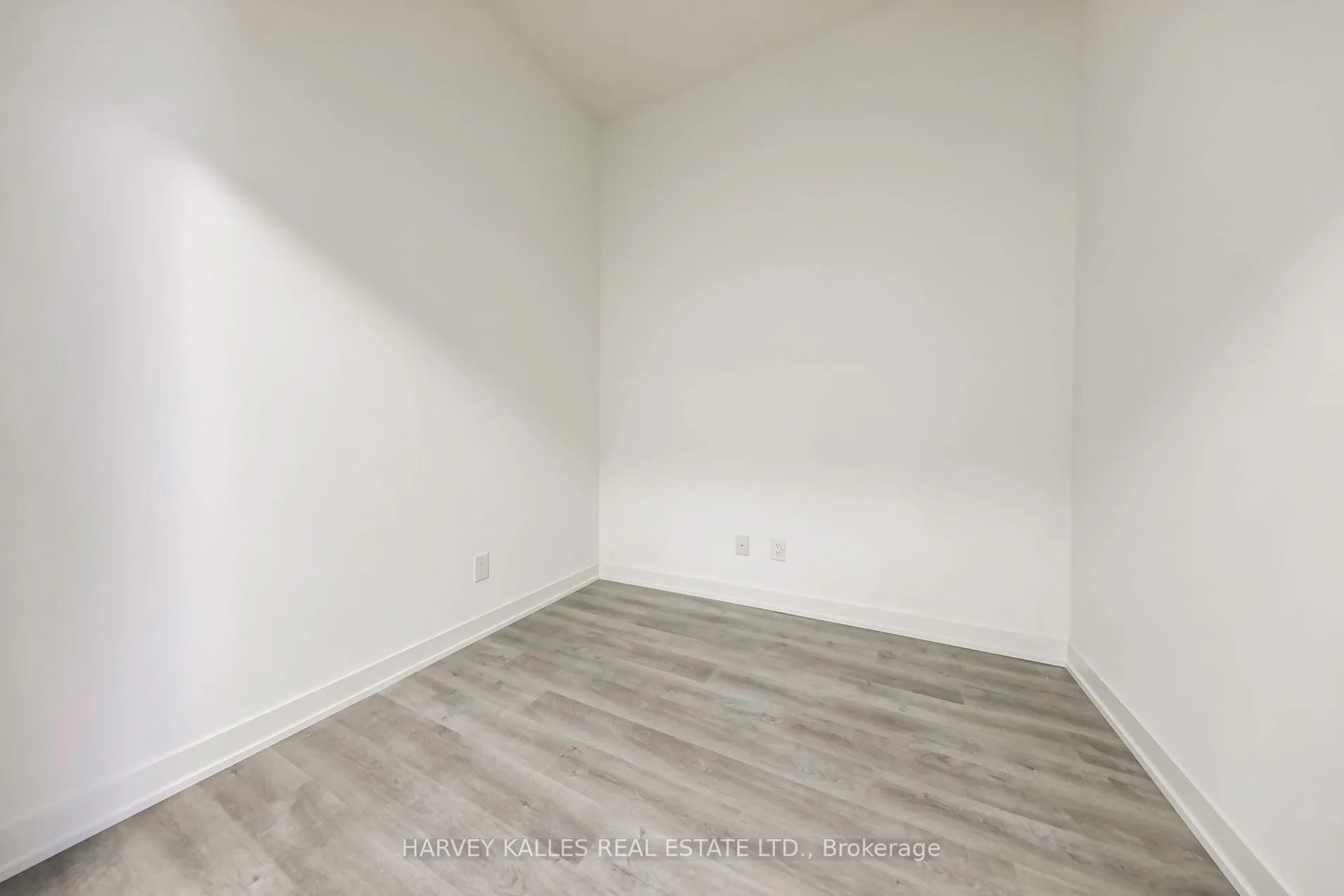 Photo 6 of Unit 1006A, 8119 Birchmount Road, Markham, Unionville — HOMEH