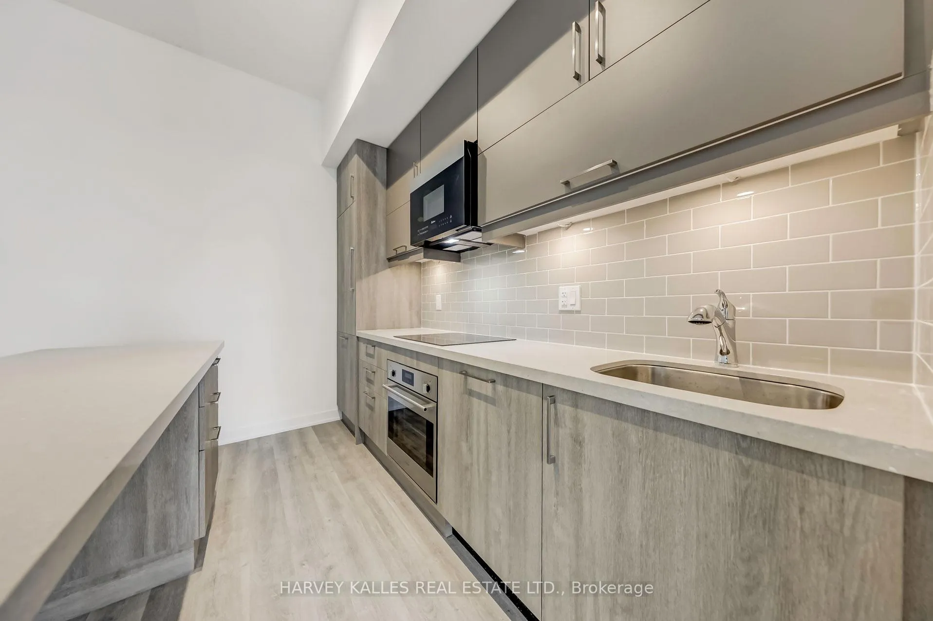 Photo 13 of Unit 1006A, 8119 Birchmount Road, Markham, Unionville — HOMEH