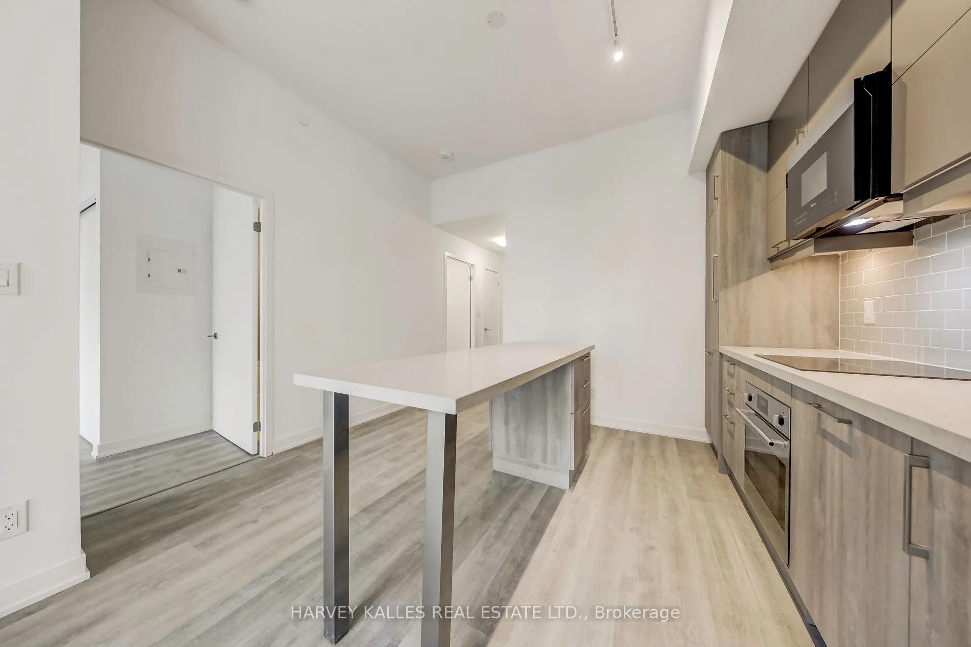 Photo 15 of Unit 1006A, 8119 Birchmount Road, Markham, Unionville — HOMEH