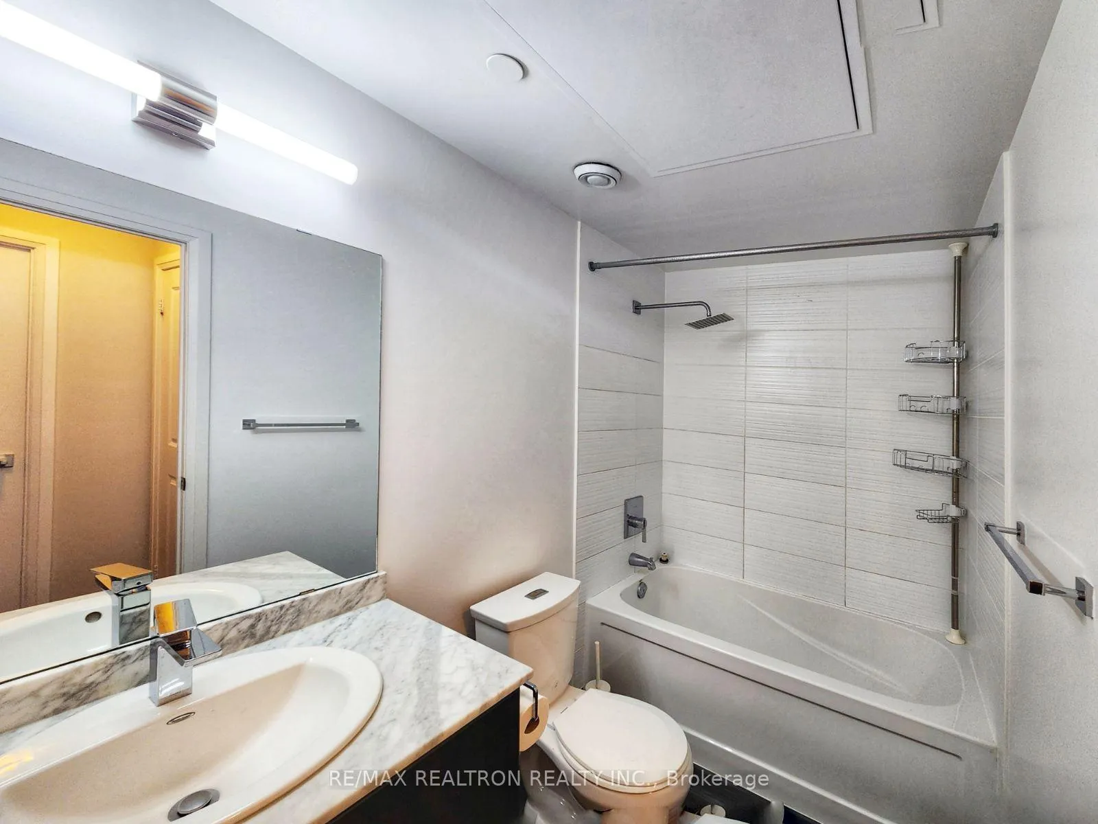 Photo 7 of Unit 1910, 7171 Yonge Street S, Markham, Grandview — HOMEH