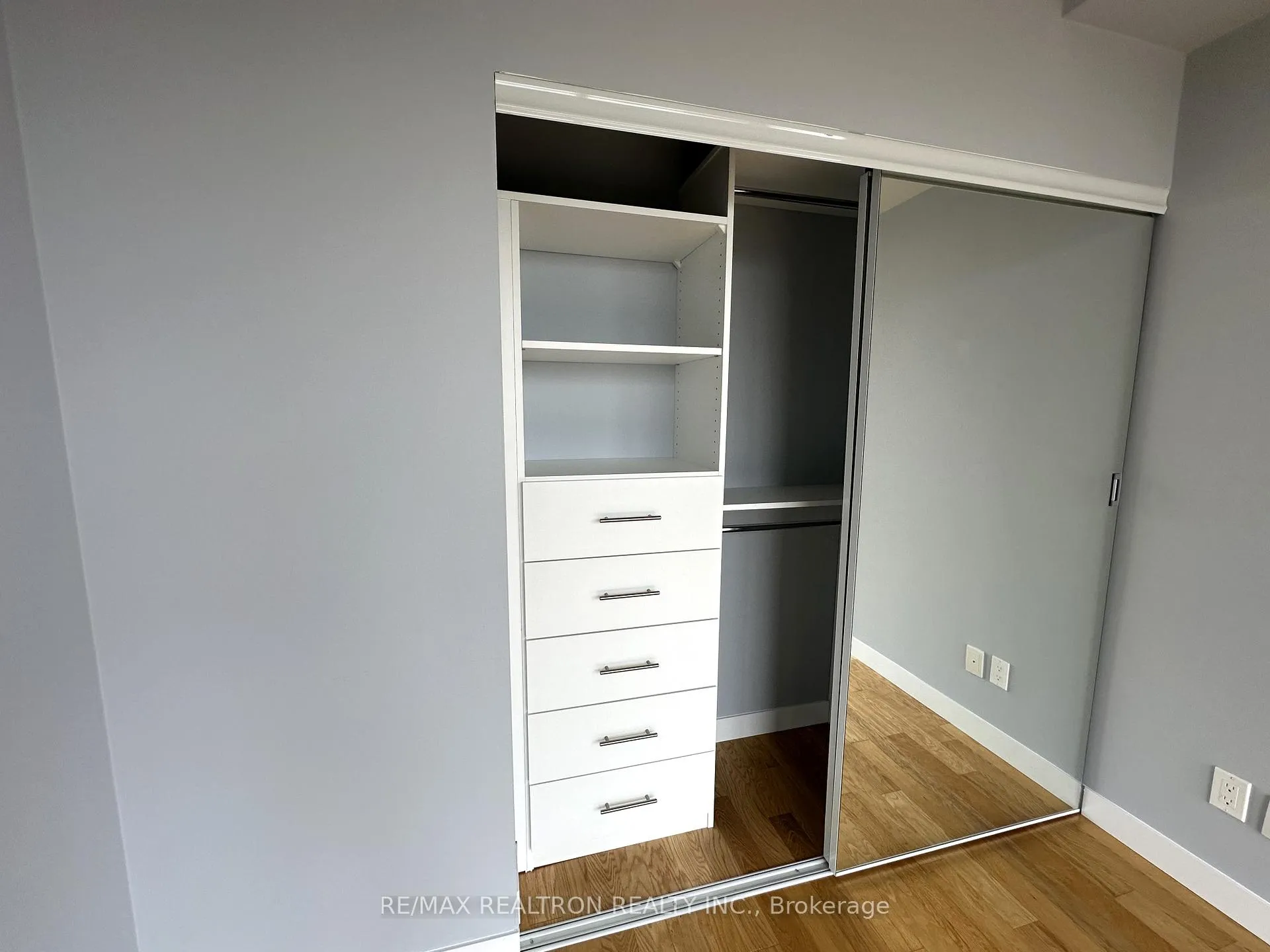 Photo 9 of Unit 417, 2055 Danforth Avenue, Toronto, Woodbine Corridor — HOMEH