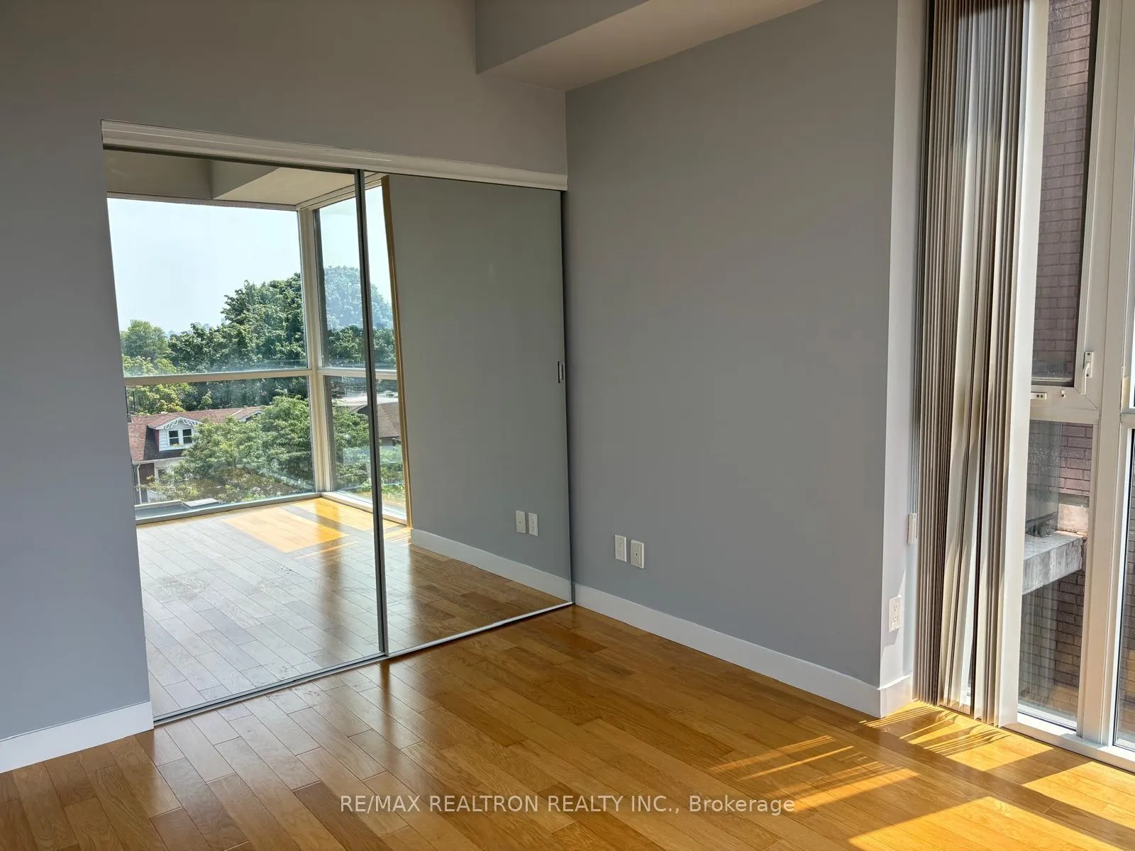 Photo 14 of Unit 417, 2055 Danforth Avenue, Toronto, Woodbine Corridor — HOMEH
