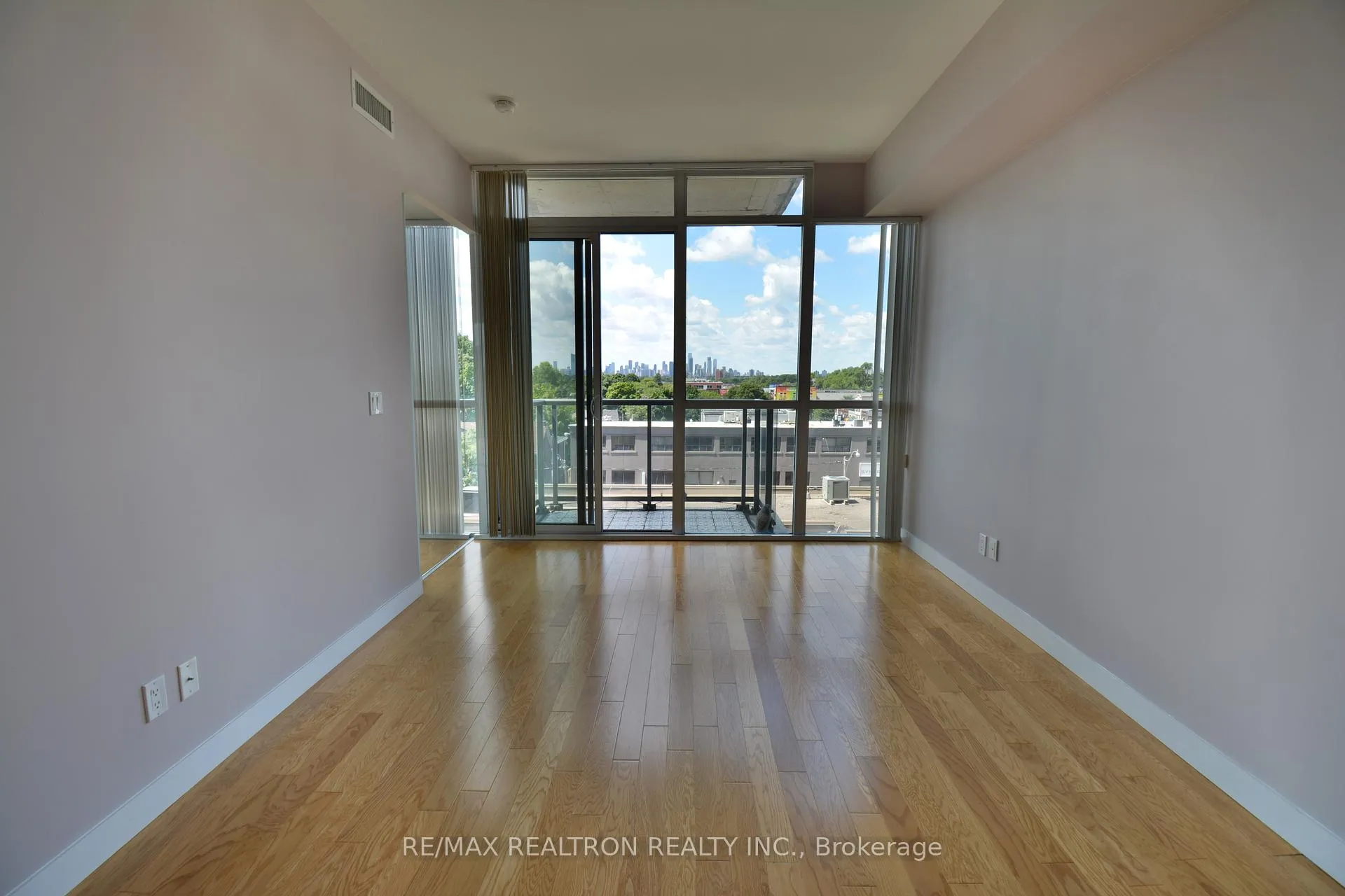 Photo 15 of Unit 417, 2055 Danforth Avenue, Toronto, Woodbine Corridor — HOMEH