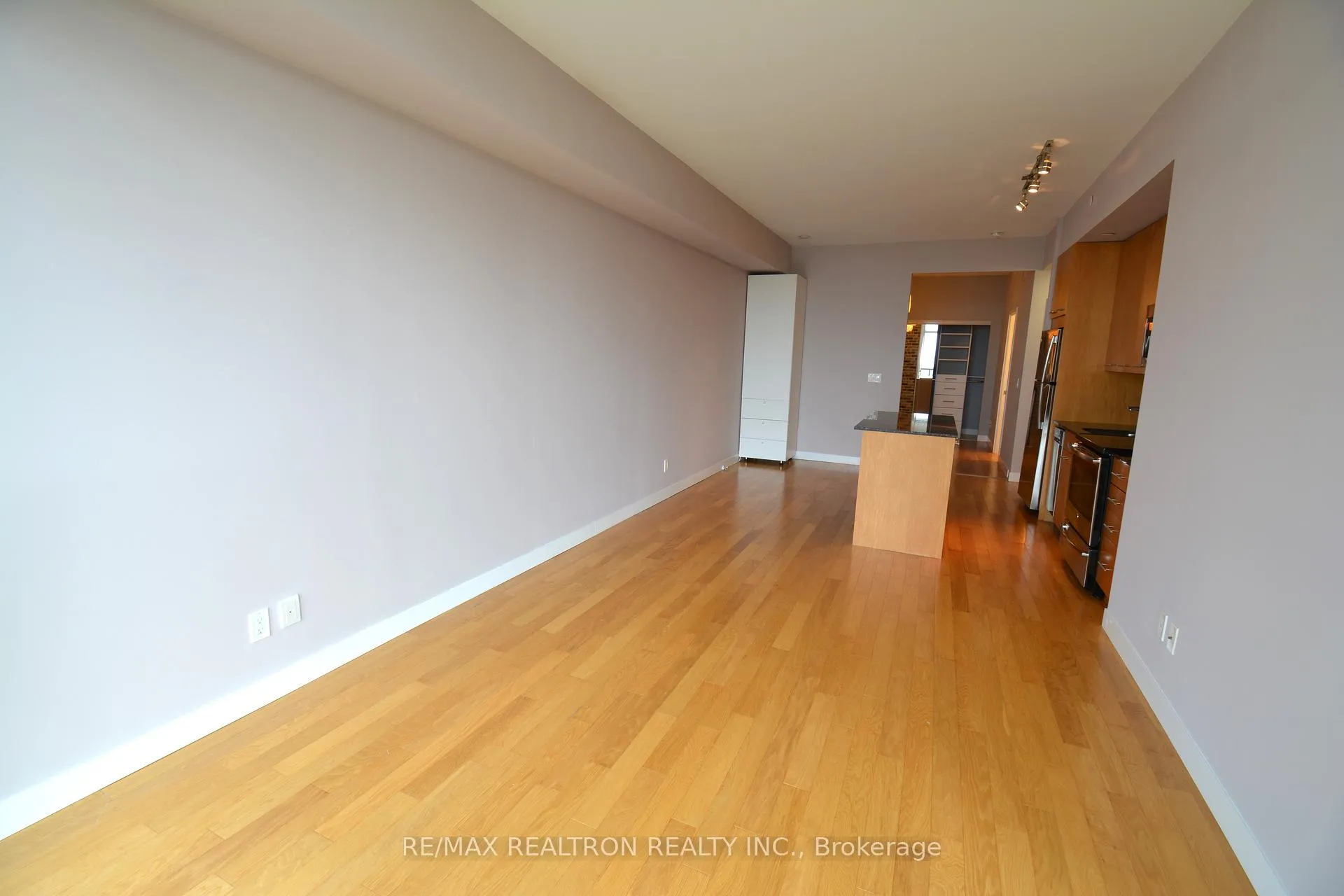 Photo 18 of Unit 417, 2055 Danforth Avenue, Toronto, Woodbine Corridor — HOMEH